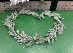 5no. Everland's Sparkle Christmas Garlands 1600mm Long, Combined RRP: £64.95 Inc. VAT, Please Note