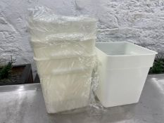 Unused 4no. Jiwins 15L Polypropylene Measuring Containers