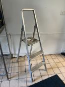 Aluminium 3-Tread Foldaway Ladder , Please Note: The Purchaser is Required to Remove this Lot from