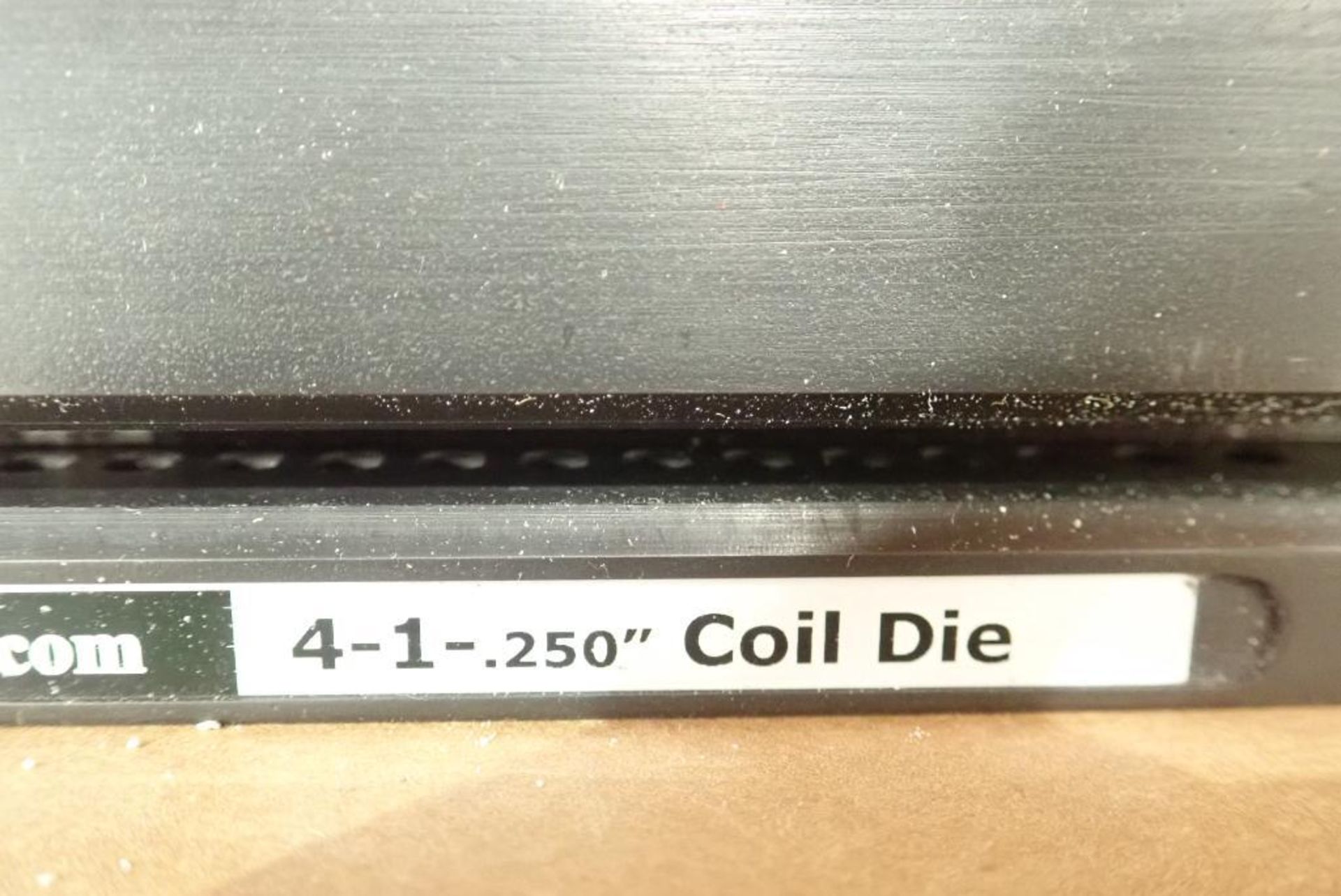 Rhin-O-Tuff Onyx HD-7700 Punch w/(3) Dies. - Image 5 of 5