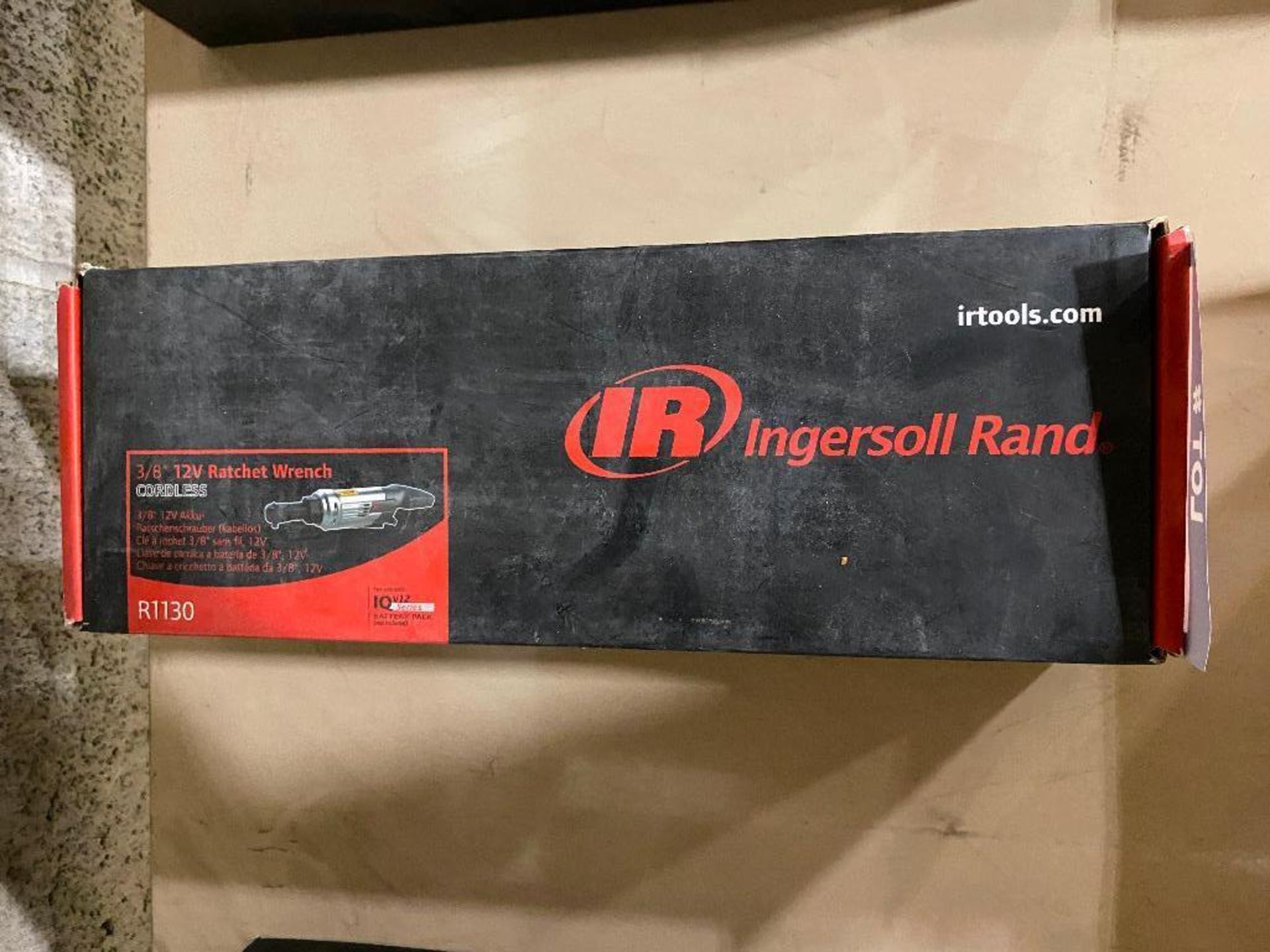 Ingersoll Rand R1130 3/8" 12V Cordless Ratchet Wrench - Image 2 of 3