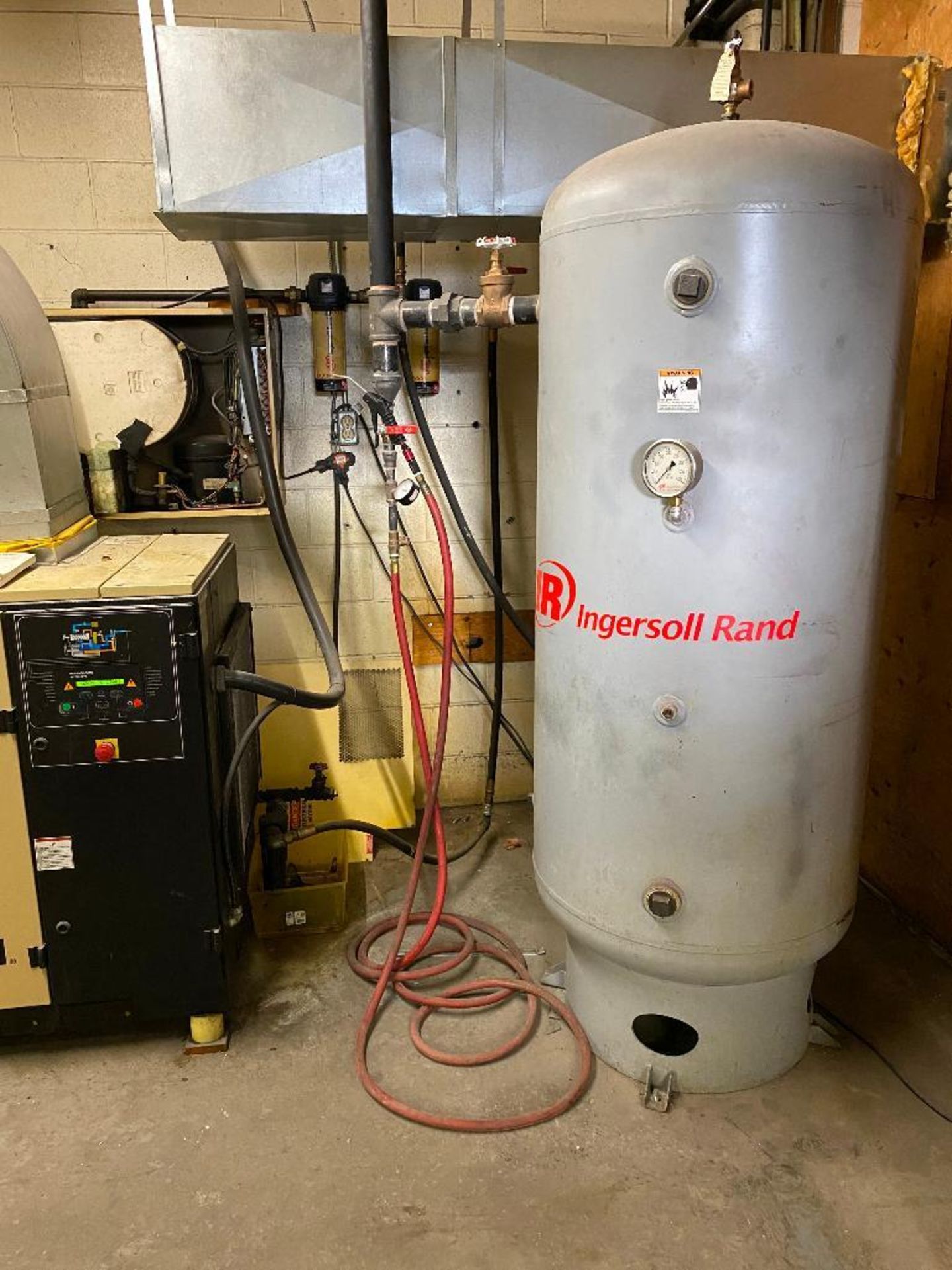 Ingersoll Rand SSR UP6-25-125 Compressor w/ Holding Tank etc. - Image 4 of 8