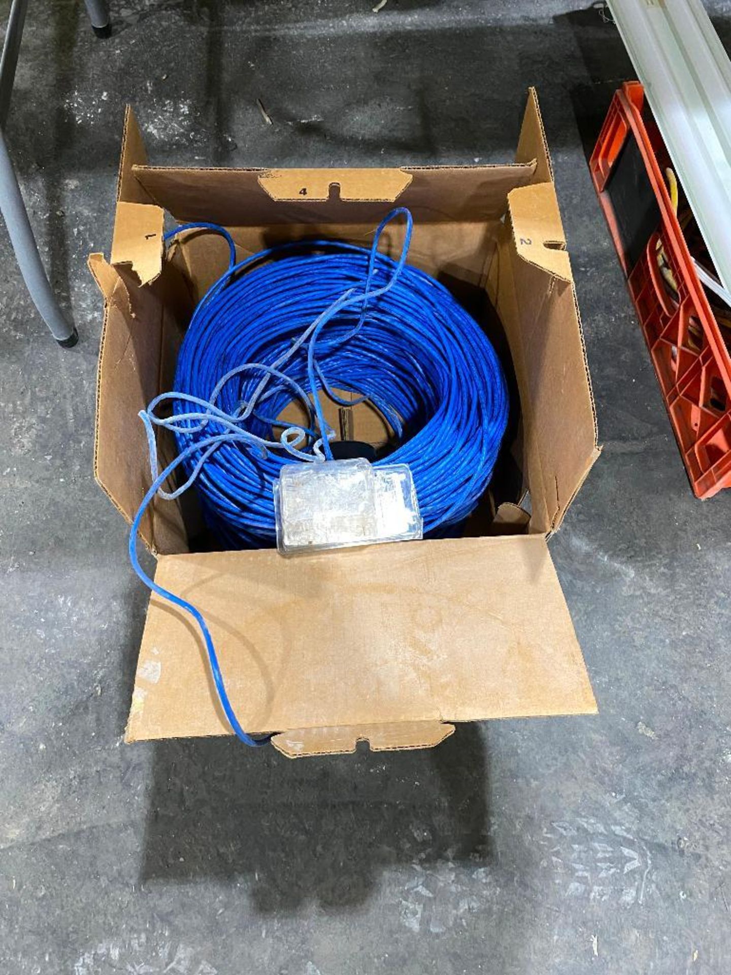 Spool of Asst. Cat5e Cable and Cat5e Cord Ends - Image 2 of 3