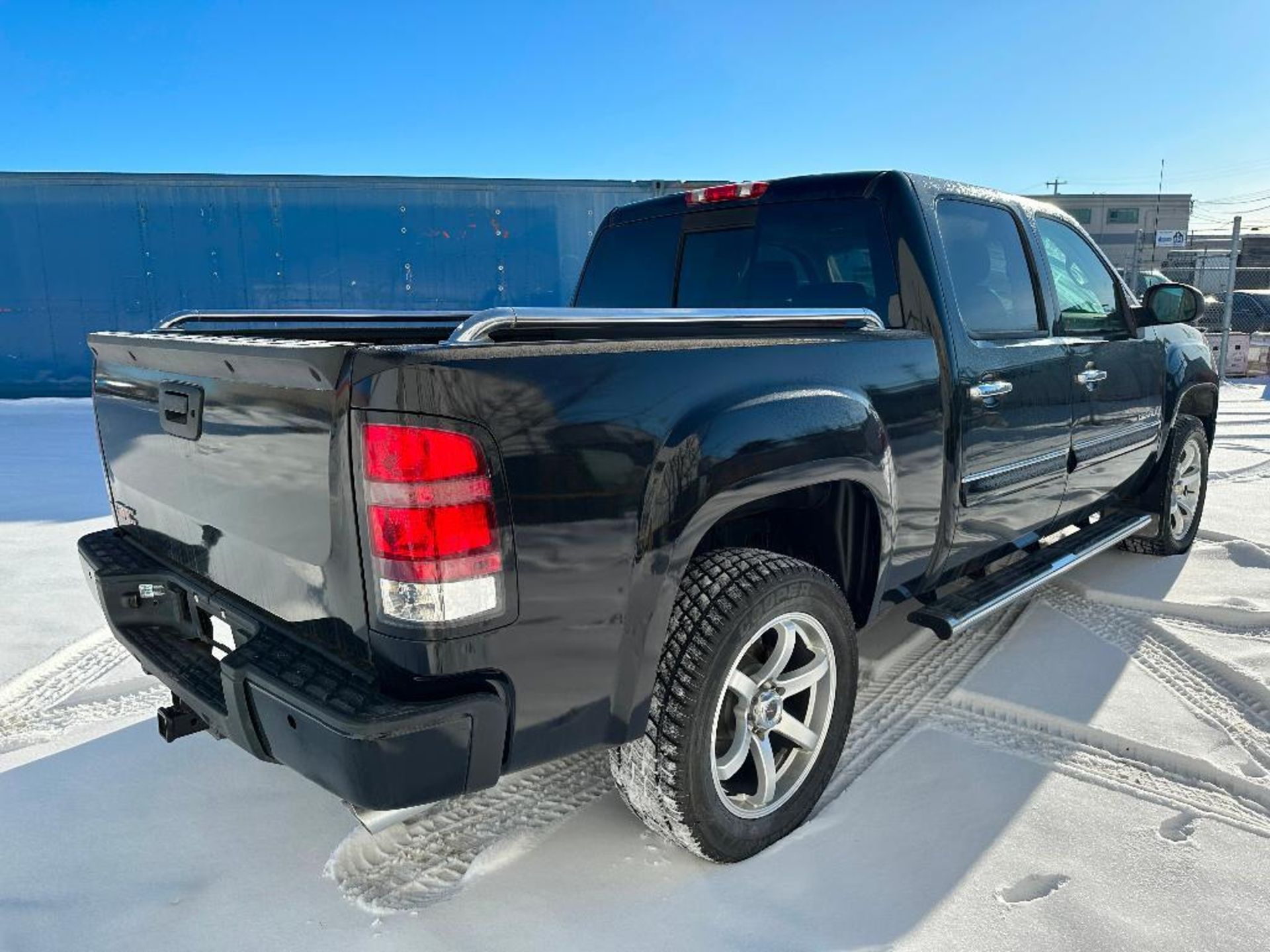 2008 GMC Sierra Denali Crew Cab 4X4 VIN #: 2GTEK638281315483 - Image 3 of 9