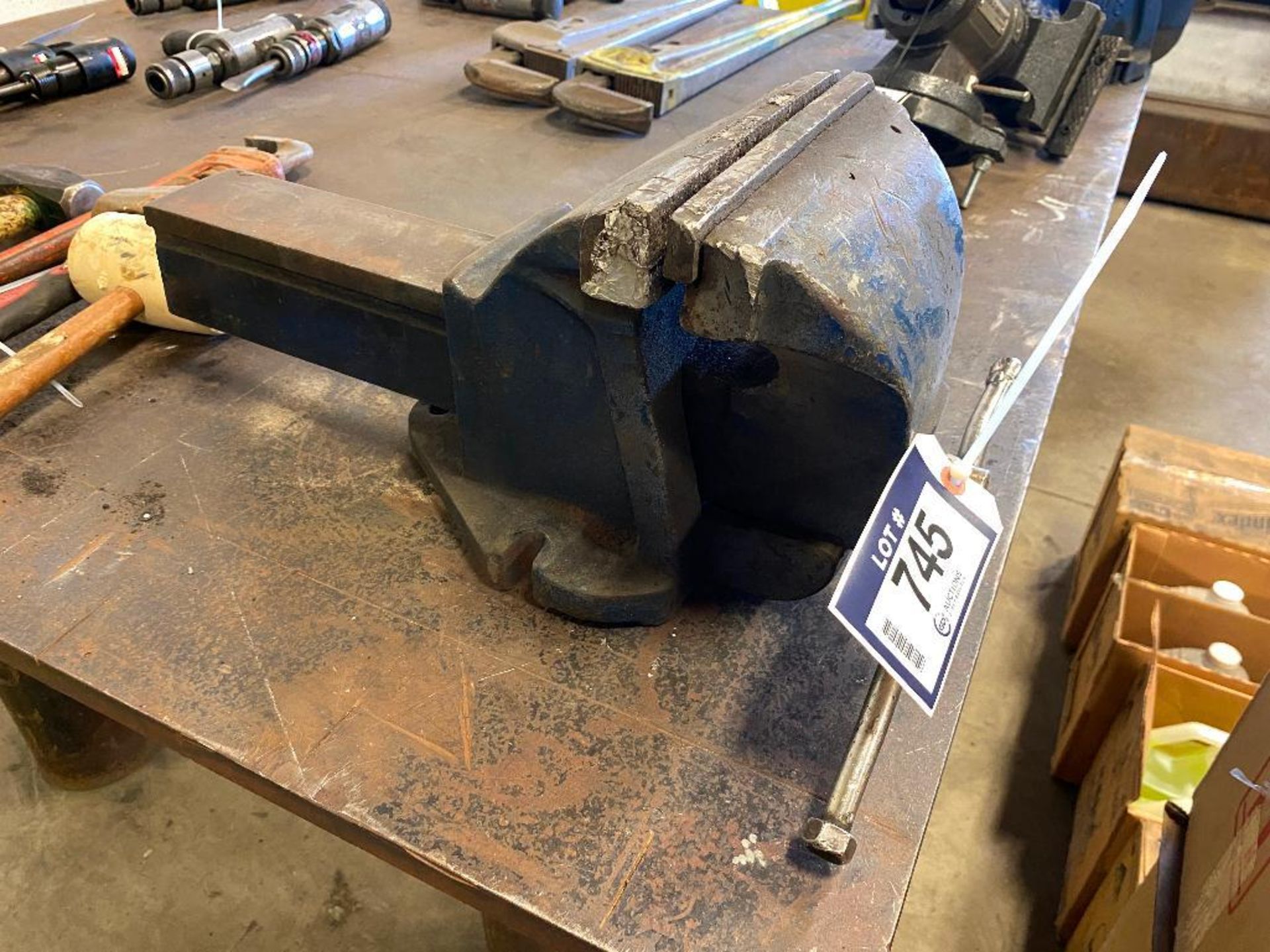 Gray Tools 8" Vise