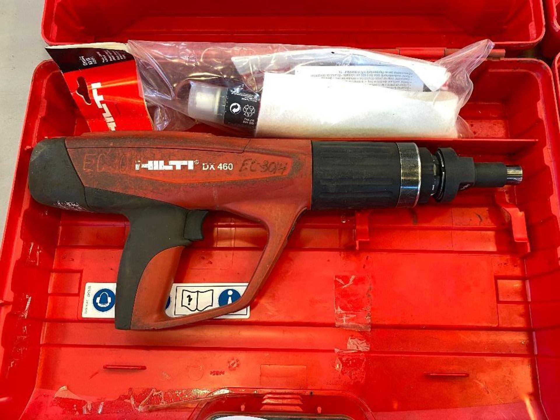 HILTI DX 460 Cordless Fastening Tool - Image 2 of 3