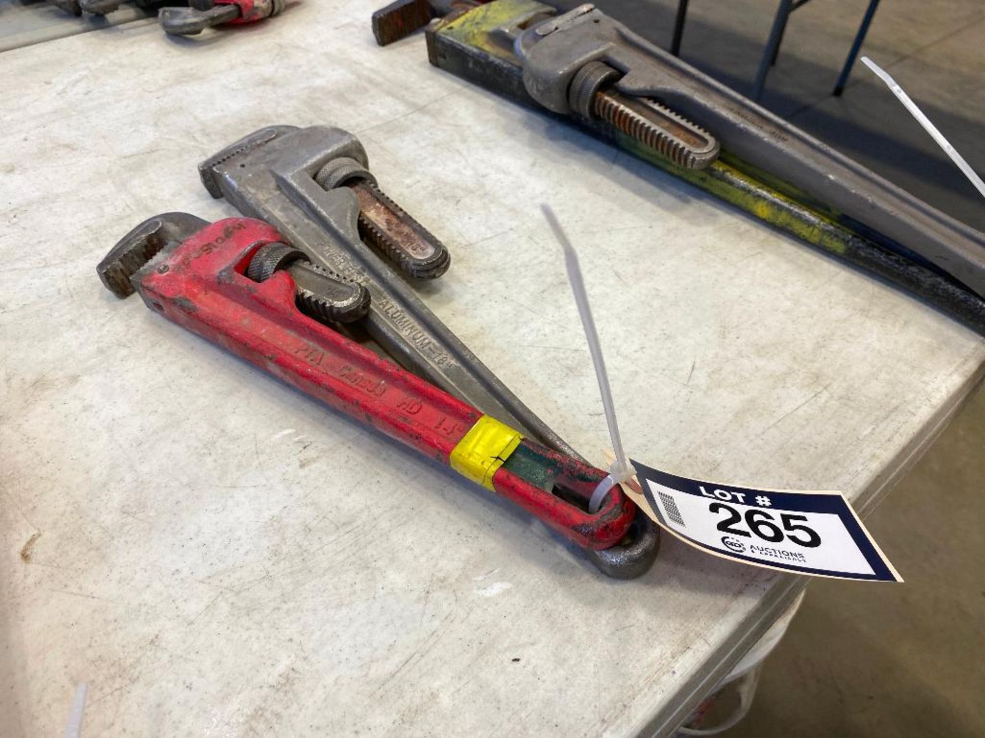 Lot of 18" Aluminum Wrench and 14" Pipe Wrench - Image 2 of 4