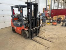 Toyota 7FGCU25 4500lb Forklift, LPG, 3-Stage, Side Shift, 8,521hrs Showing