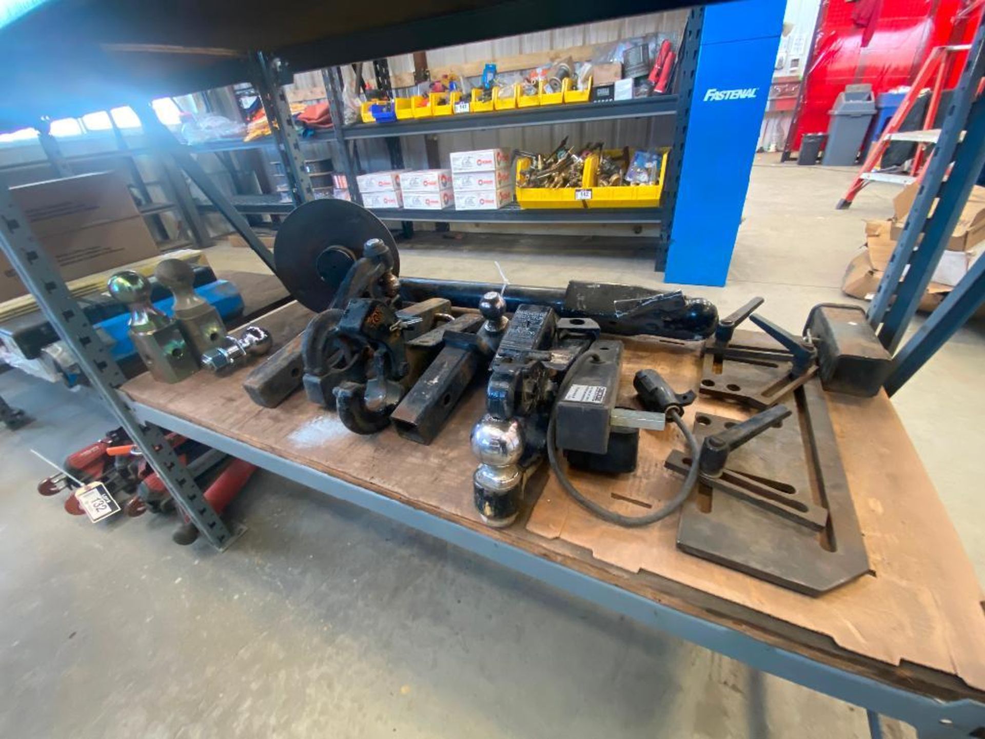 Lot of Asst. Hitch Parts Including Ball Hitches, Receivers, Pintle Hitches, etc. - Image 2 of 5