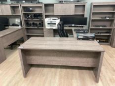 U-Shape Desk w. Overhead and Bookshelf w. task chair