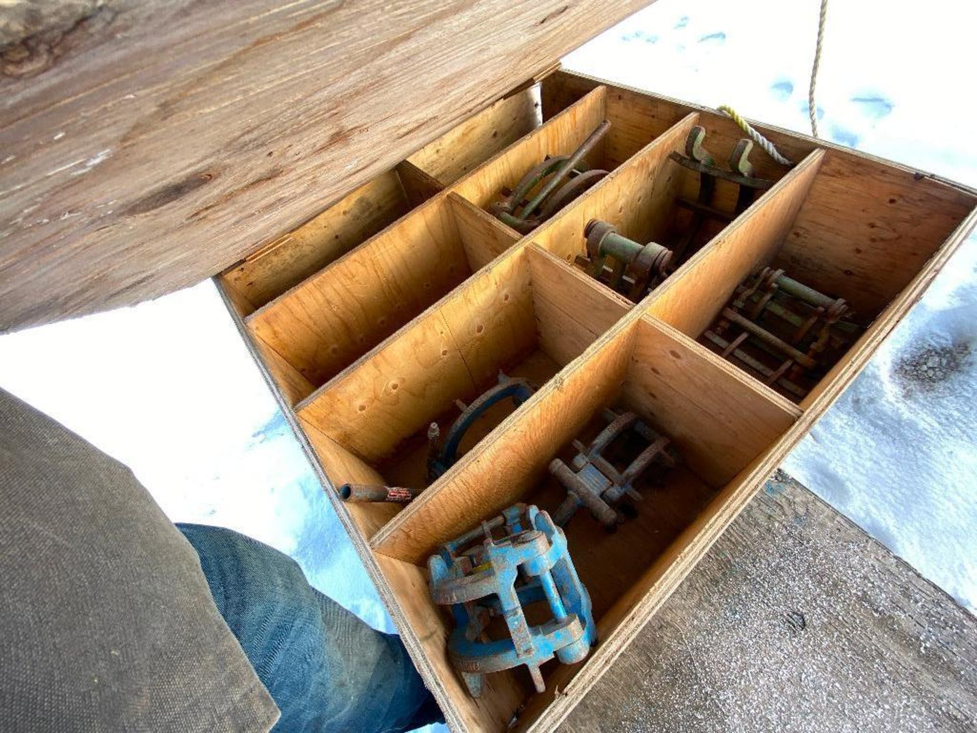 Crate of Asst. Pipe Clamps - Image 3 of 3