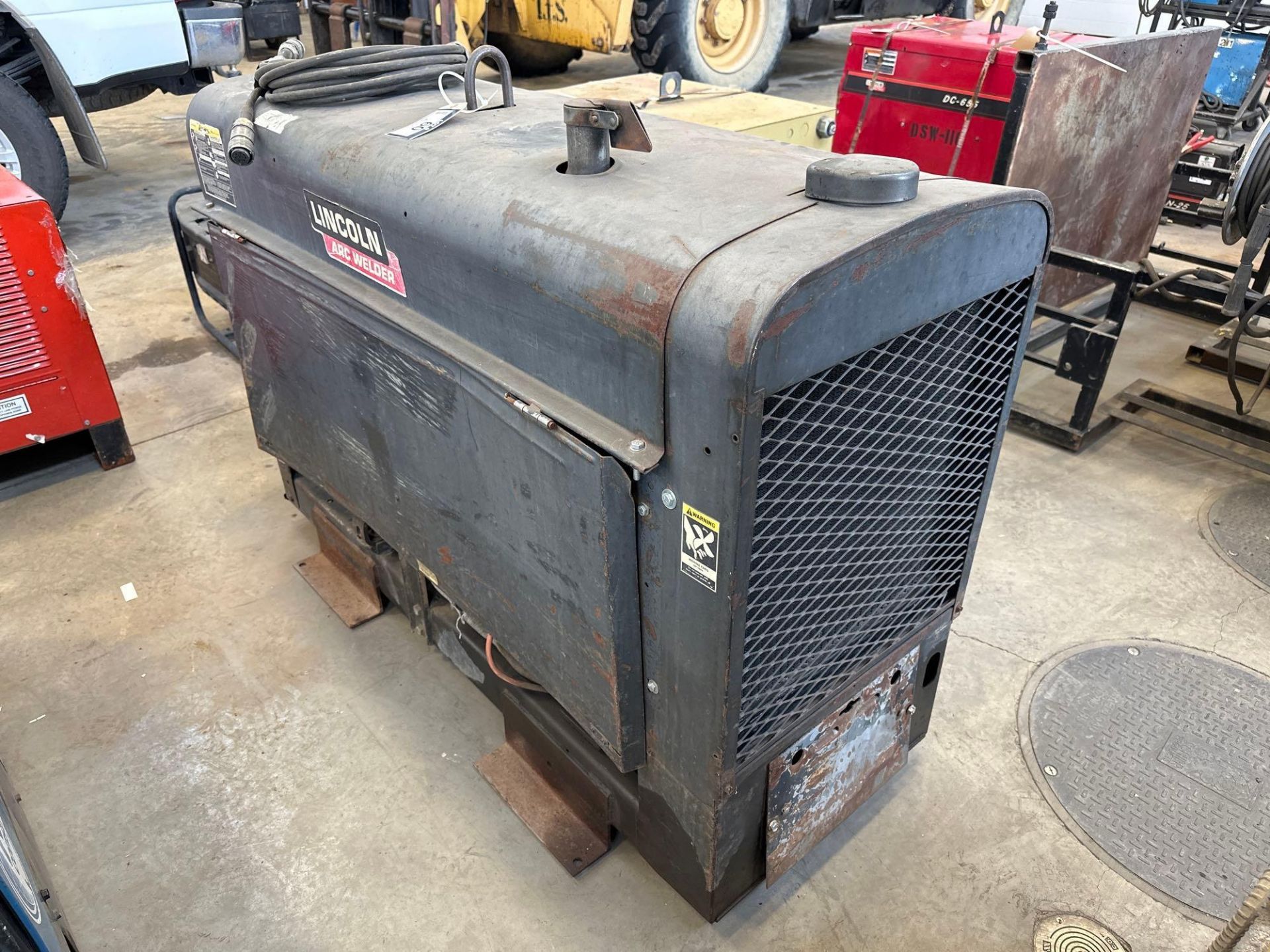 Lincoln Electric SA350 Classic III Diesel Welder - Image 4 of 7