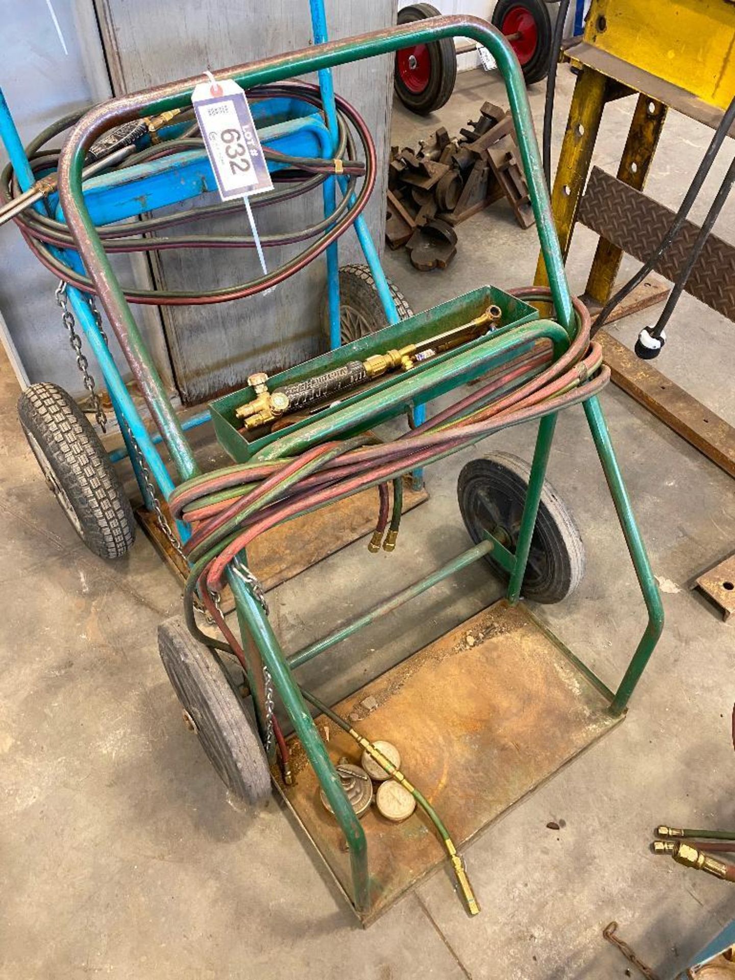 Oxy/Acetylene Cart w. Hoses, Torch and Gauge