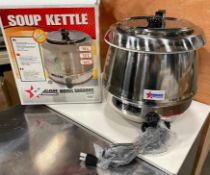 NEW 10.6 QT STAINLESS STEEL SOUP KETTLE- OMCAN 19074