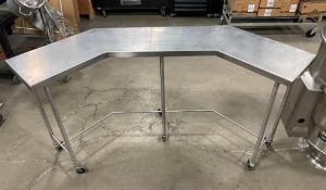 STAINLESS STEEL U-SHAPED MOBILE PREP TABLE