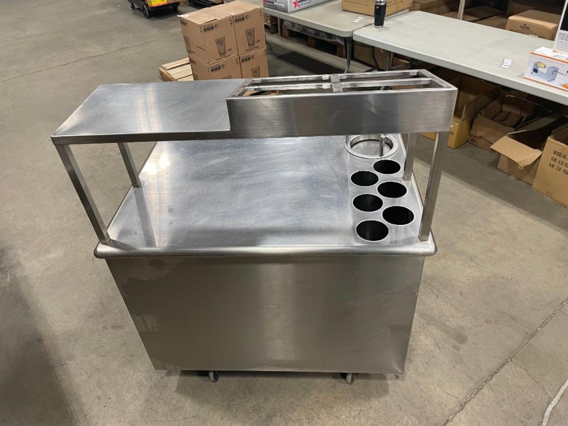 QUEST CUSTOM STAINLESS STEEL MOBILE CART WITH PLATE LOWERATOR - Image 11 of 12