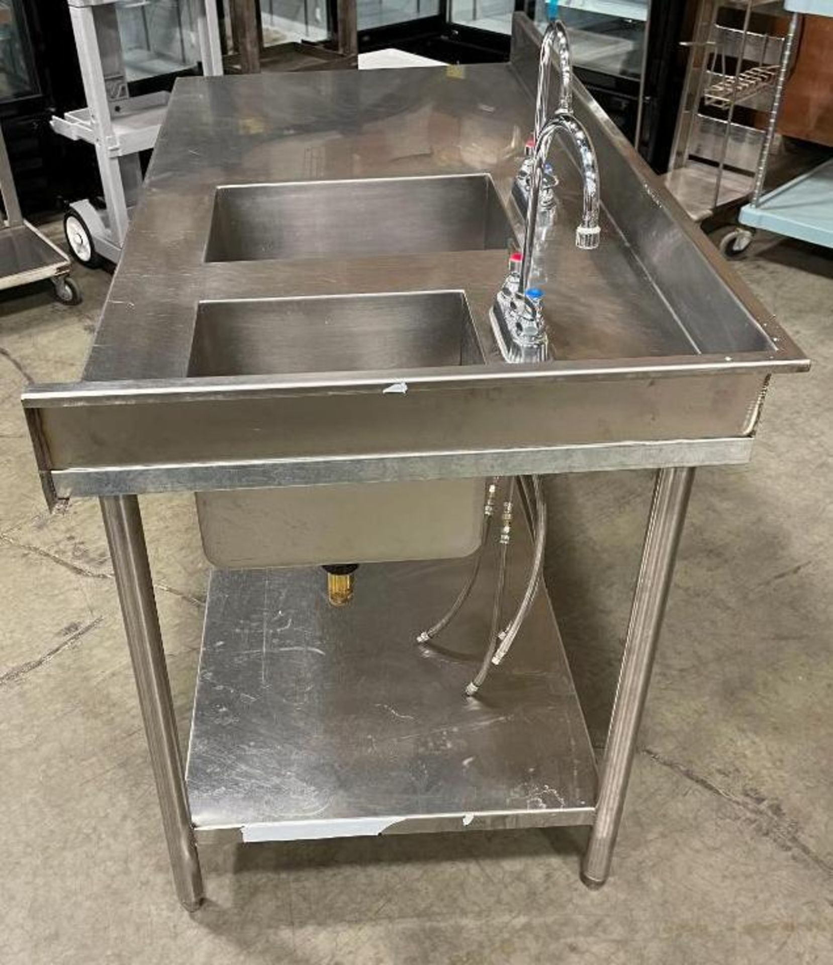 60" STAINLESS STEEL WORK TABLE WITH TWO SINK WELLS & TAPS - Image 3 of 6