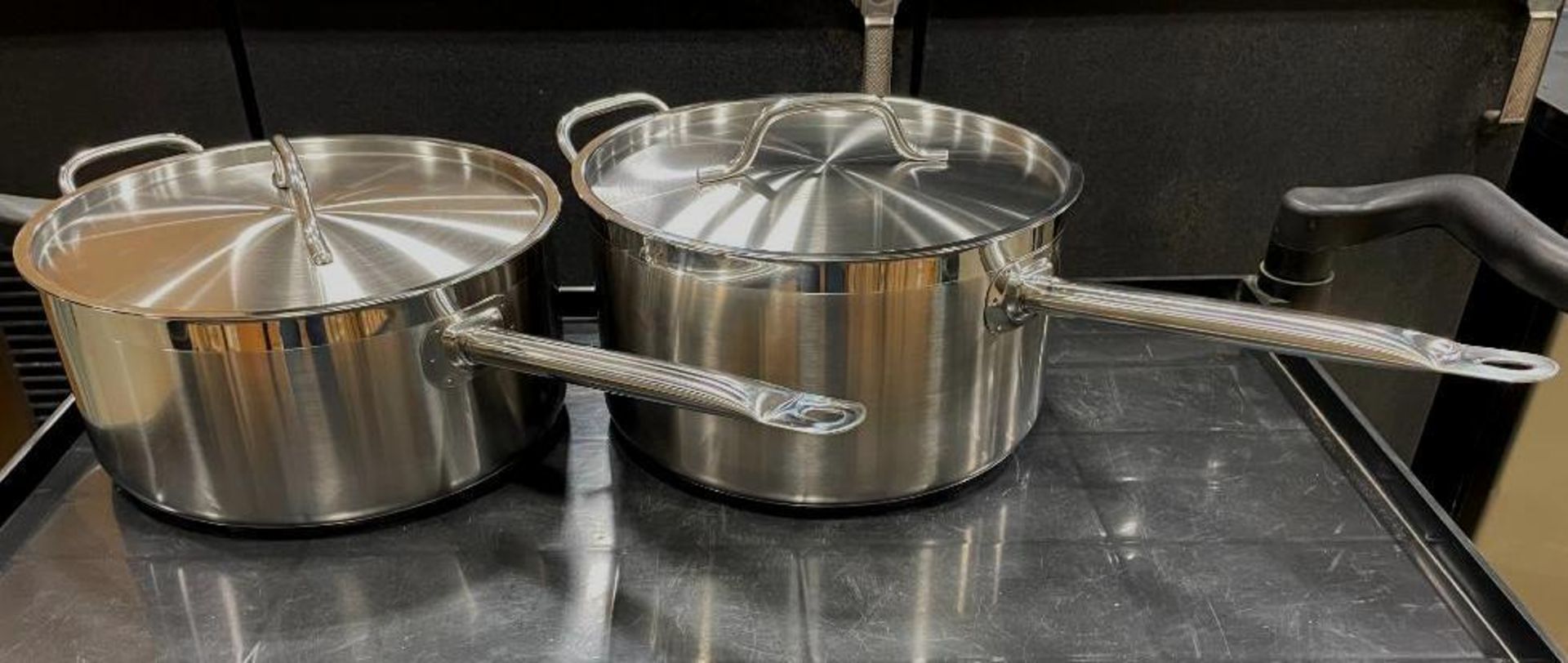 10QT & 7.5QT HEAVY DUTY STAINLESS SAUCE PAN INDUCTION CAPABLE, JR 47702, 47682 - NEW - Image 2 of 3