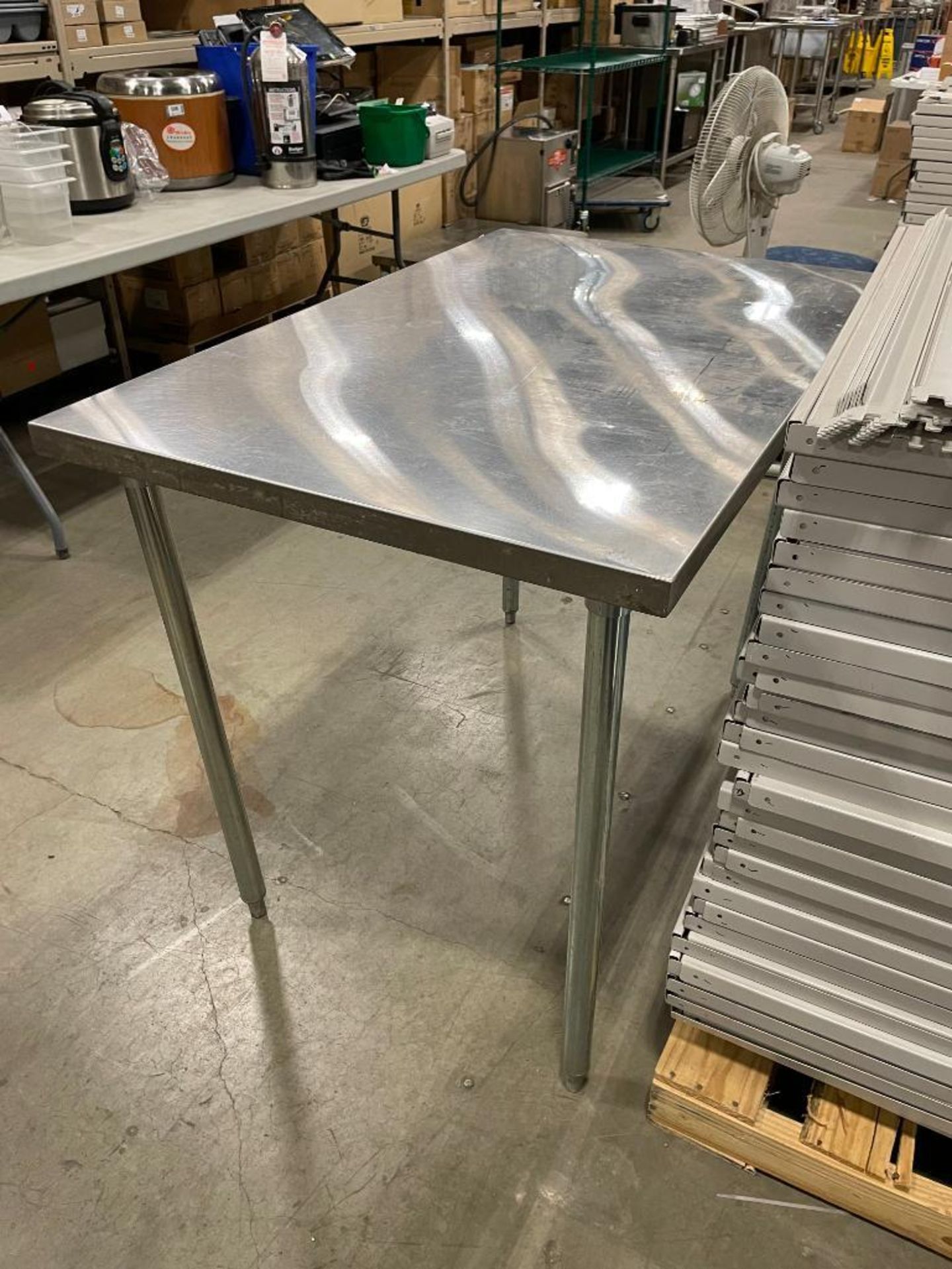 48" X 30" STAINLESS STEEL WORK TABLE - Image 4 of 6