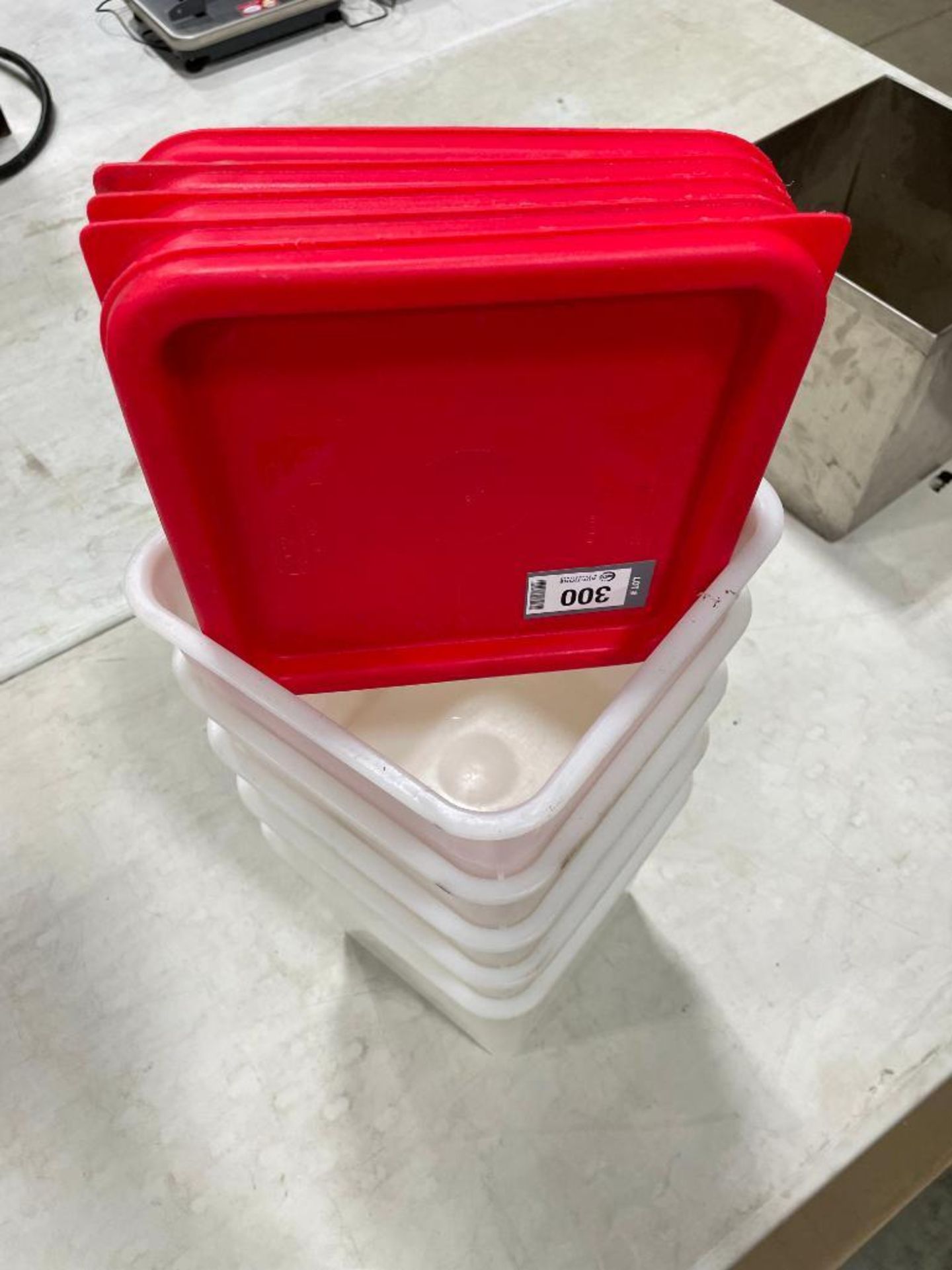 7.5 QT CAMBRO SQUARE WHITE FOOD STORAGE CONTAINER - LOT OF 5 - Image 6 of 6