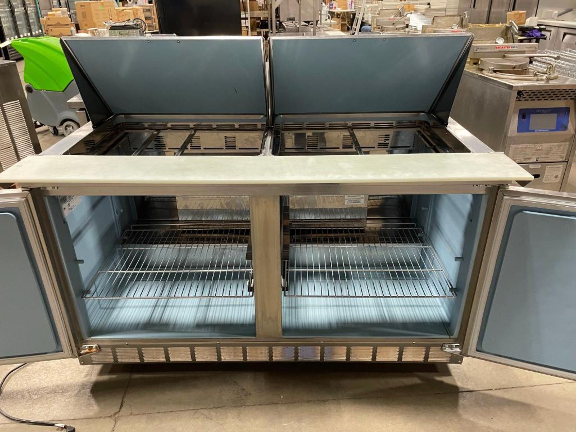 DELFIELD 4460N-24M-A5 60" REFRIGERATED PREP TABLE - Image 3 of 12