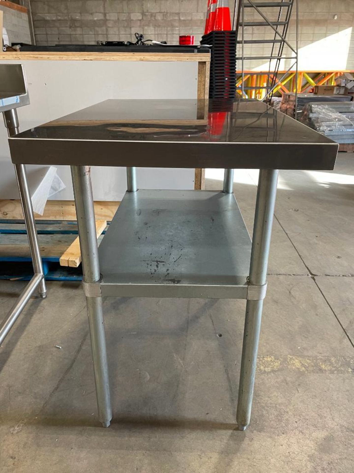 EFI 36" X 24" STAINLESS STEEL WORK TABLE - Image 4 of 6