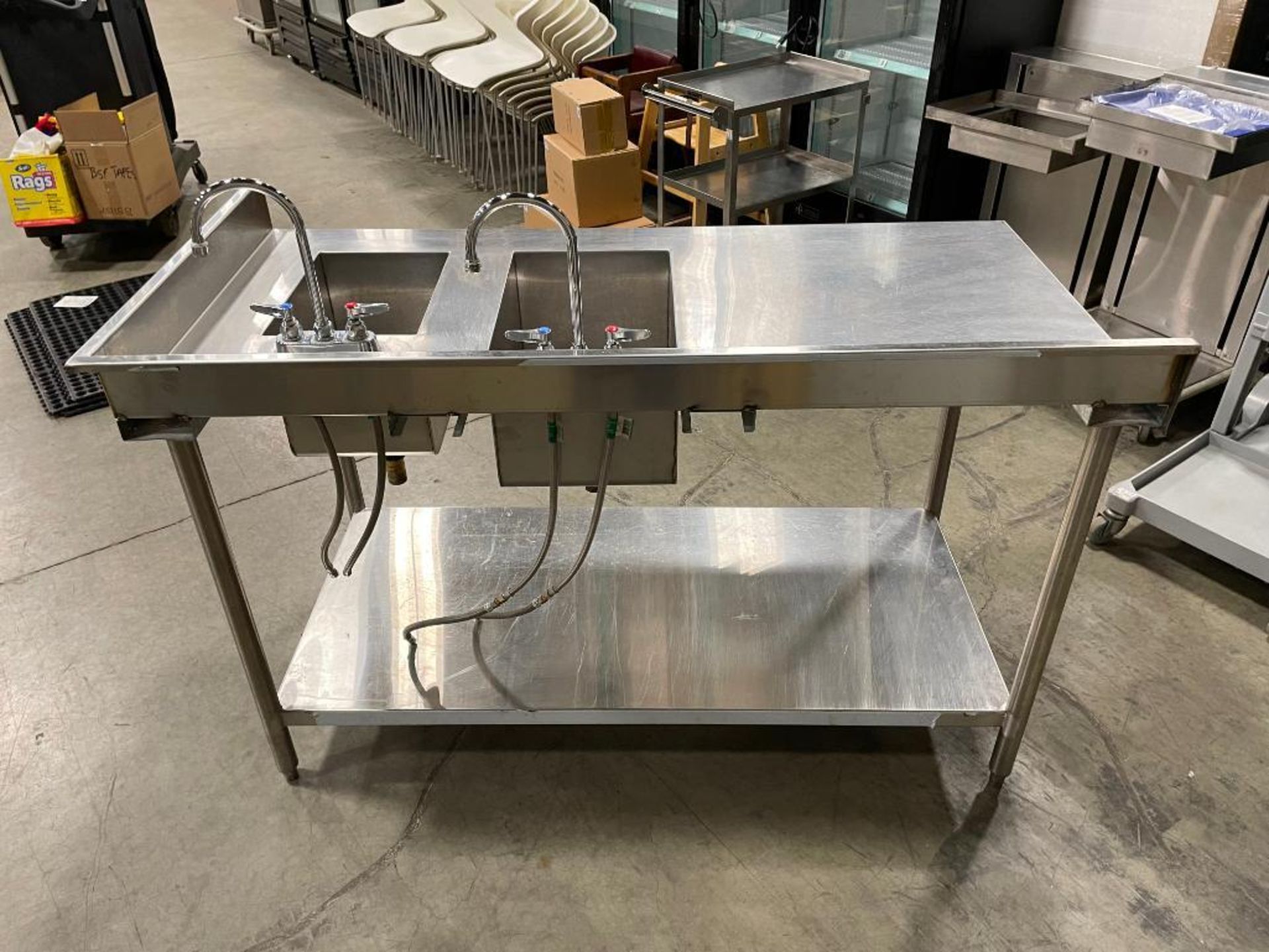 60" STAINLESS STEEL WORK TABLE WITH TWO SINK WELLS & TAPS - Image 6 of 6