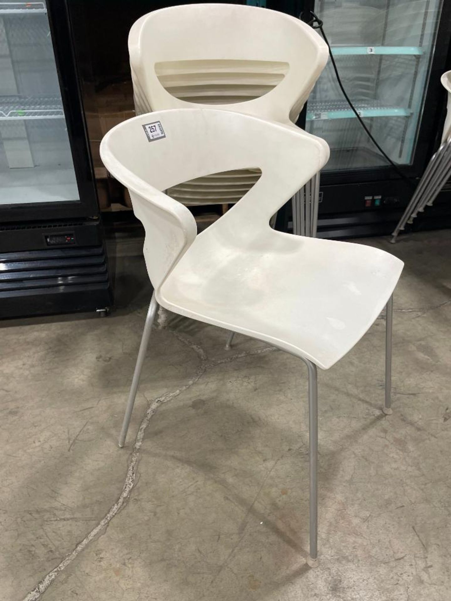 (7) KIKA 4000 SIDE CHAIR - Image 2 of 4