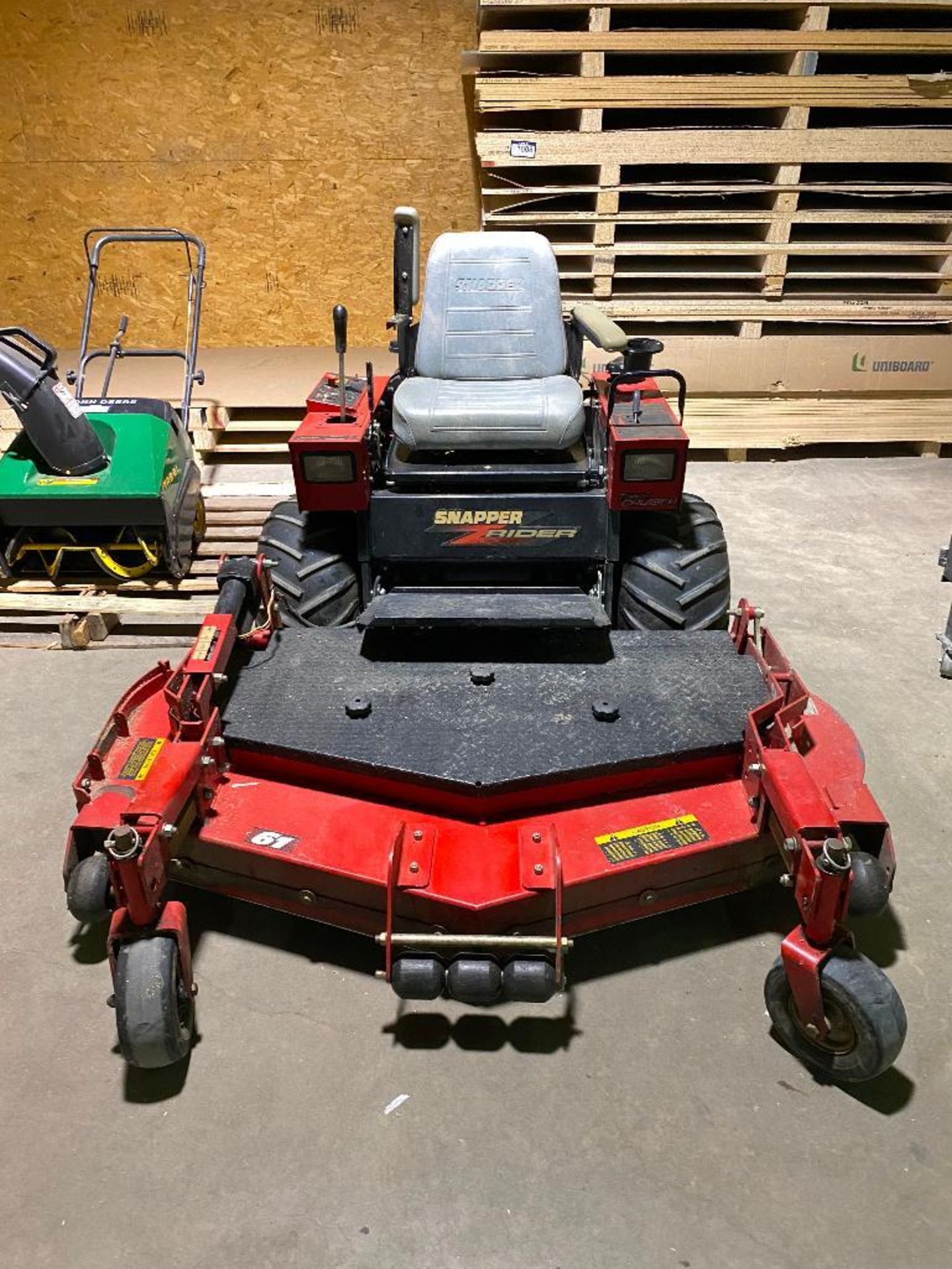 Snapper Z Rider Diesel Turf Cruiser ZF210JDKU w/ Snapper ZF6100M 61" Mower Deck , 292hrs Showing - Image 3 of 10