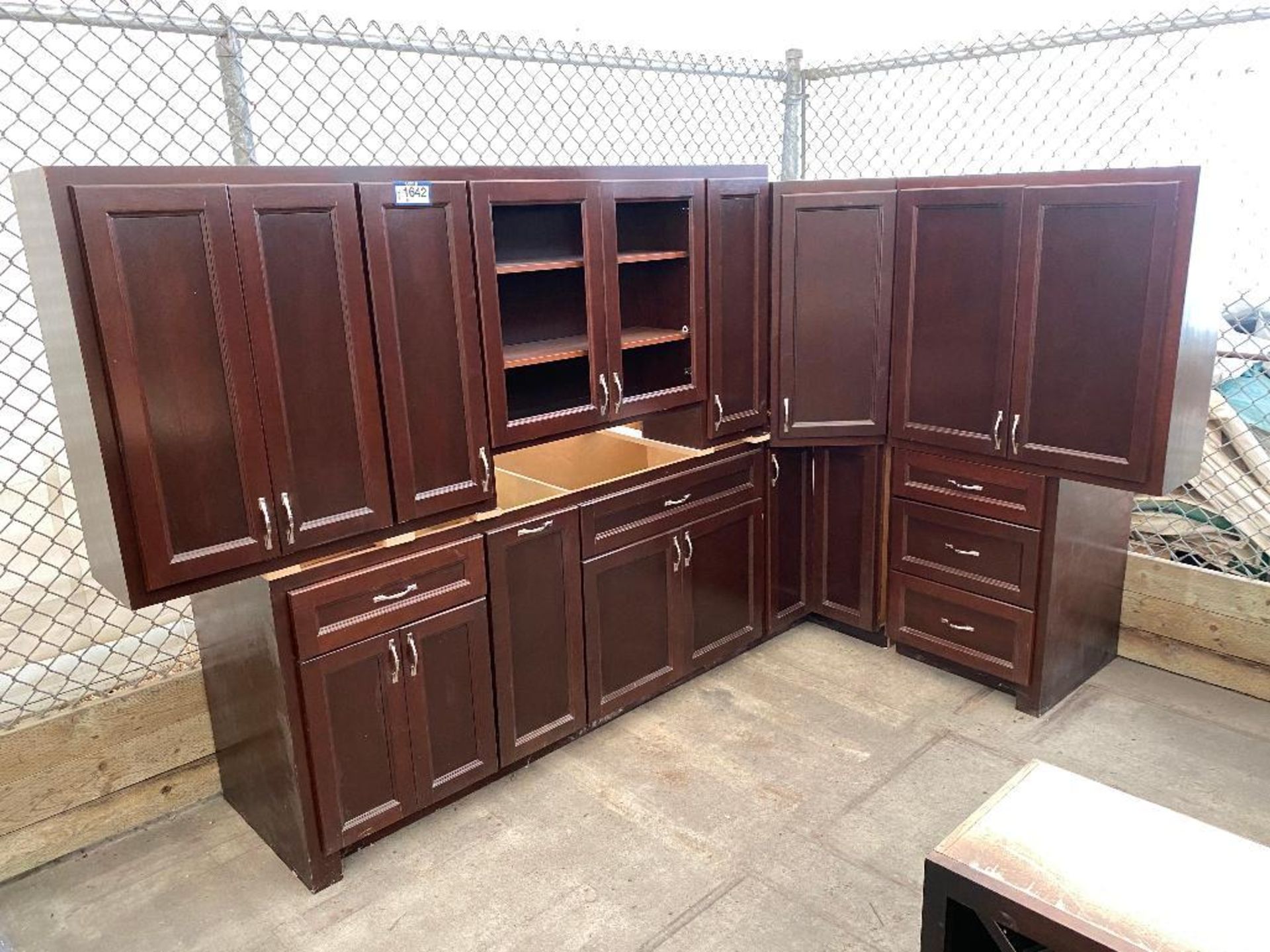 Lot of Asst. Kitchen Cabinets