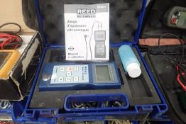 Reed TM-8811 Digital Meter w/Case.