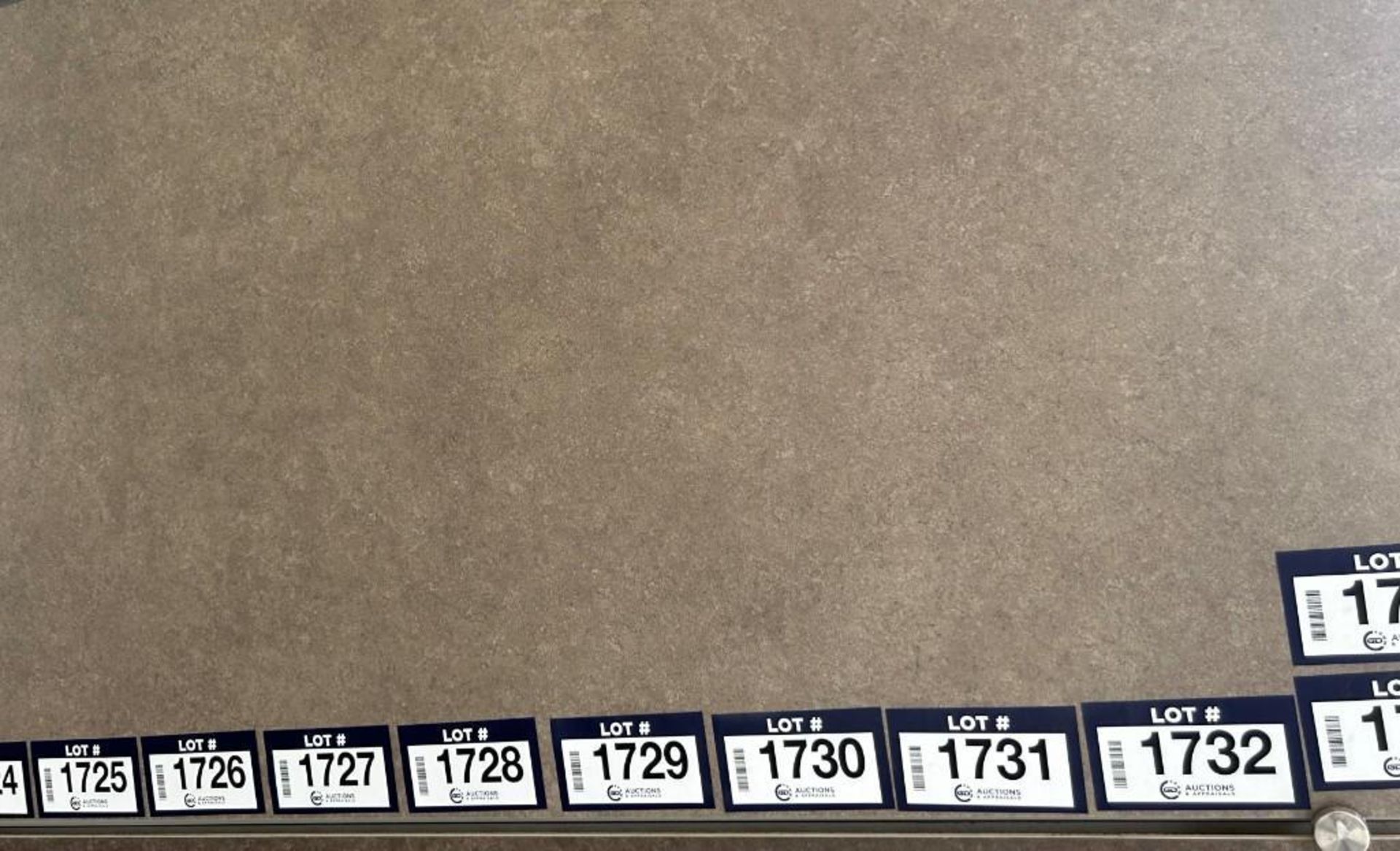 Lot of Approx. (20) Boxes- 480sq ft Tosca Earthy Grey T3 24x48 Porcelain Tile.