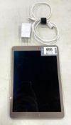 SAMSUNG SM-T813 TABLET WITH CHARGER