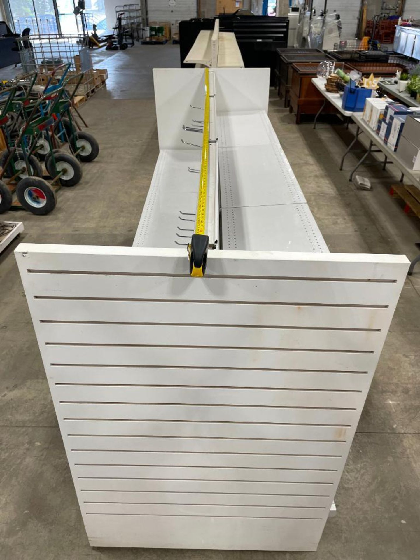 9' DOUBLE SIDED SLATWALL GONDOLA SHELVING - Image 6 of 8