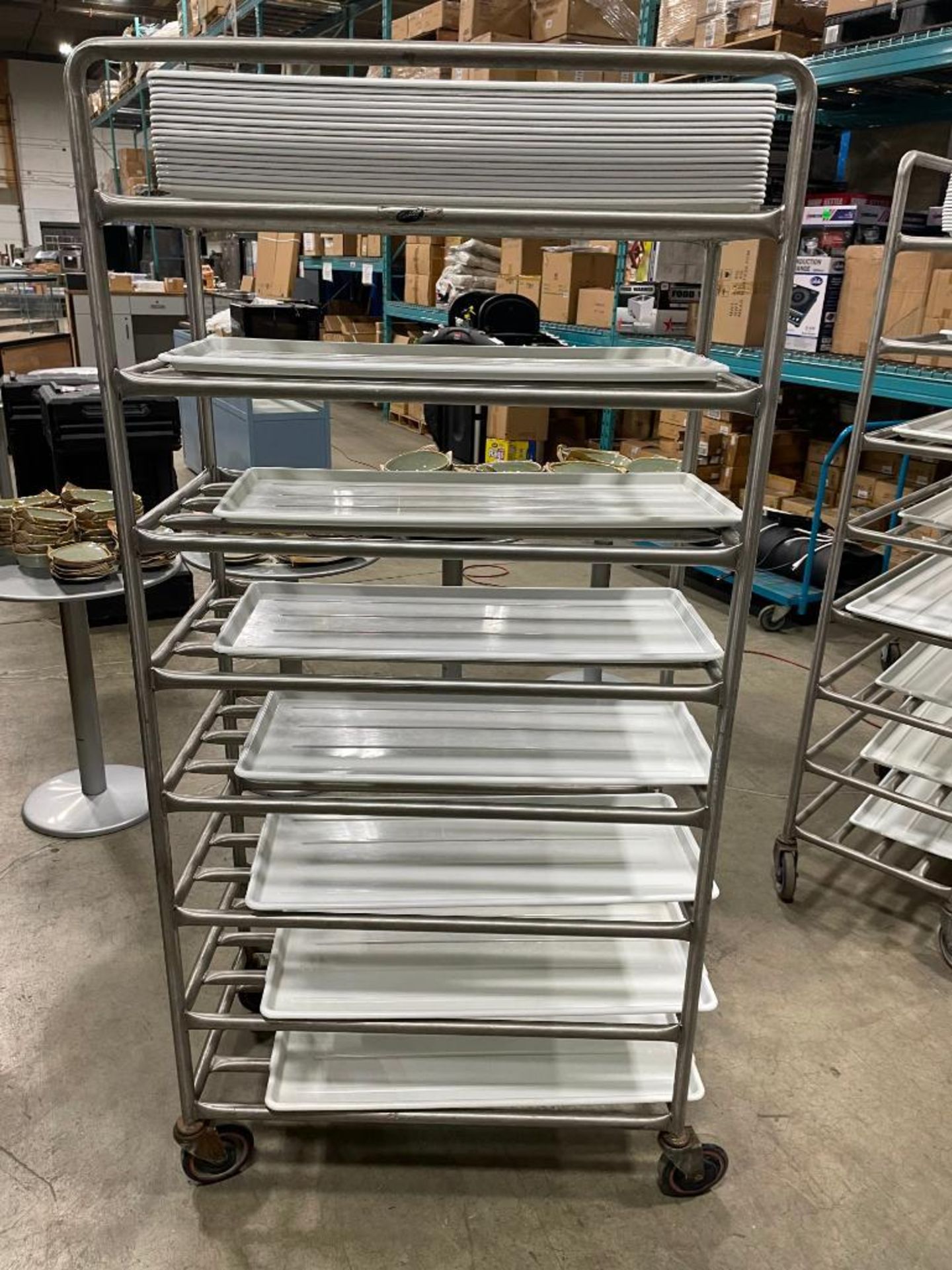 8 TIER STAINLESS STEEL MOBILE PLATTER CART WITH (24) PLASTIC PLATTERS - Image 7 of 10