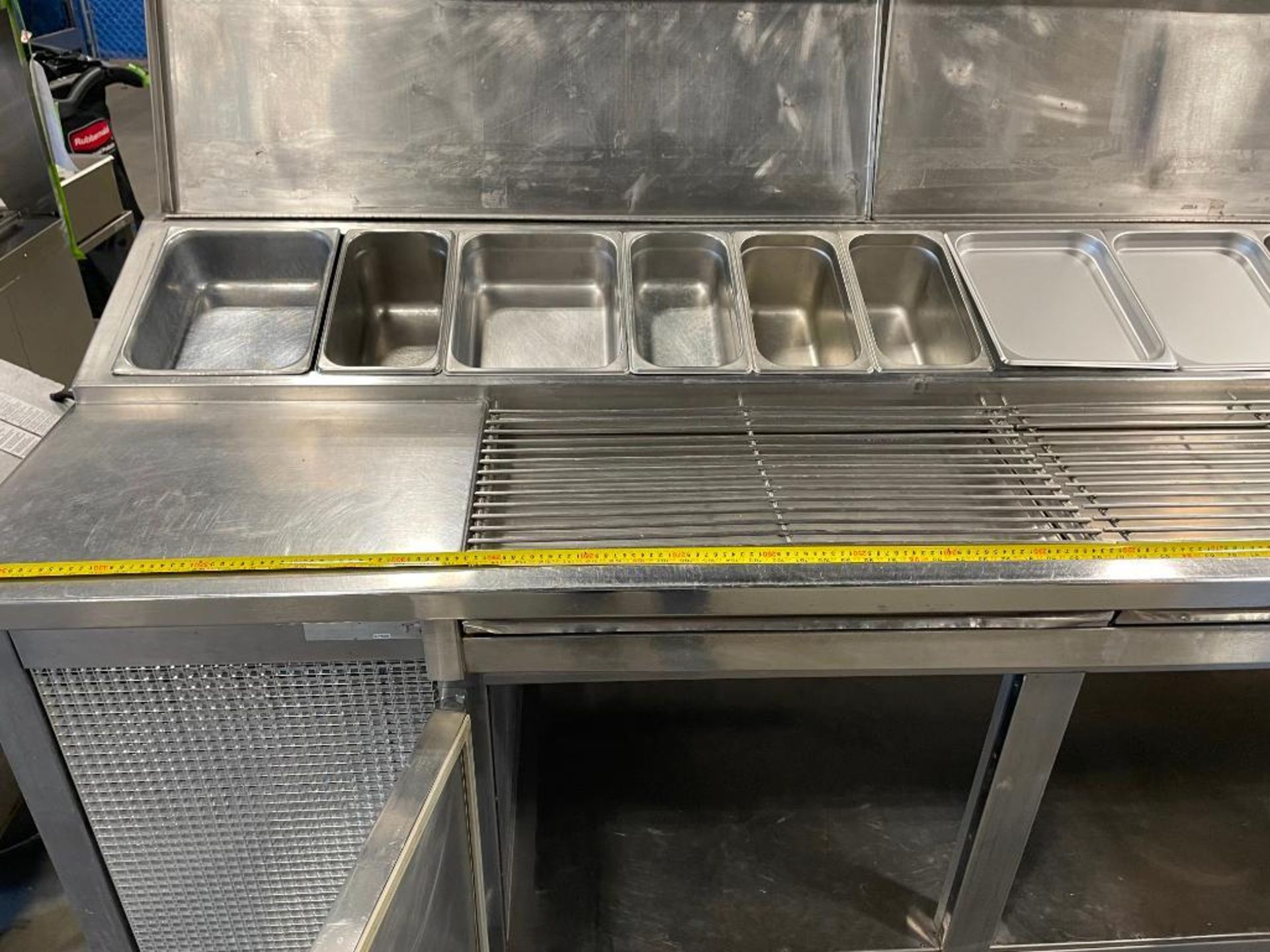 AERO MANUFACTURING CUSTOM 137" REFRIGERATED PIZZA PREP STATION - Image 12 of 18