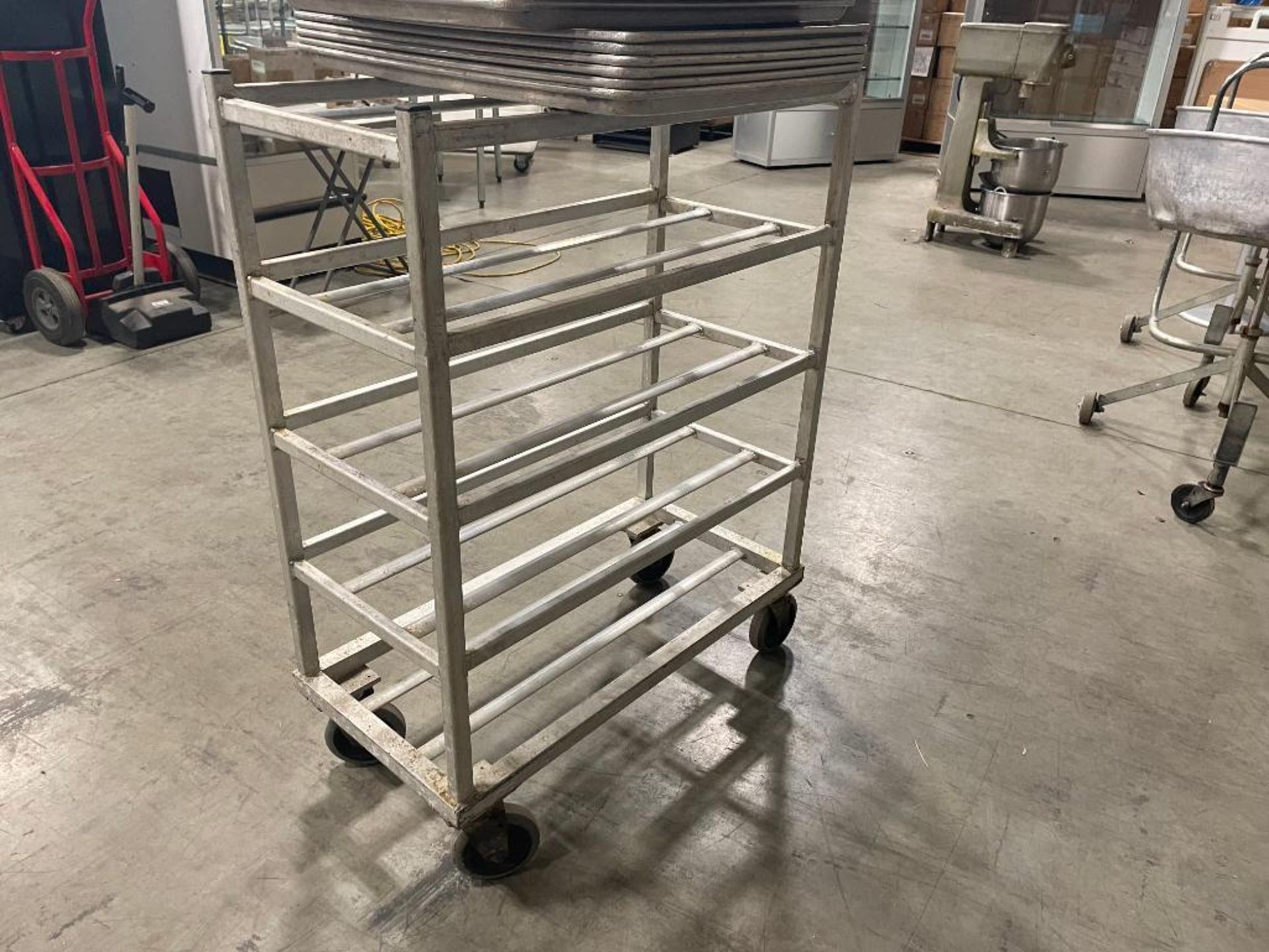 5 TIER STAINLESS STEEL MOBILE PLATTER CART WITH (24) FULL SIZE BUN PANS - Image 5 of 8