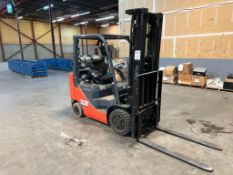 Toyota 8FGCU25 3850lb Forklift, LPG, 3-Stage, Side Shift, 10,005 hrs. Showing