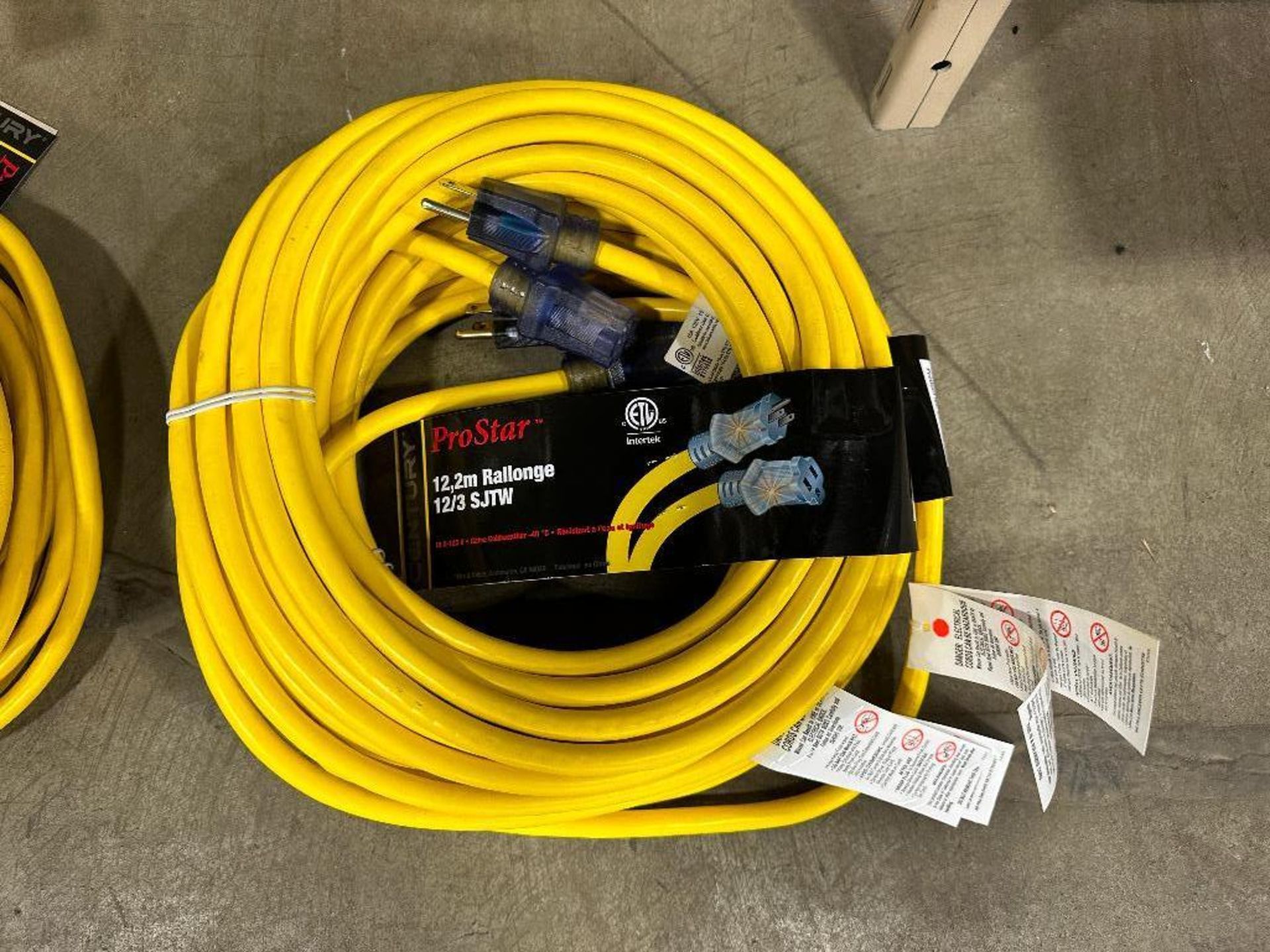 Lot of (2) Century ProStar 40' Extension Cords