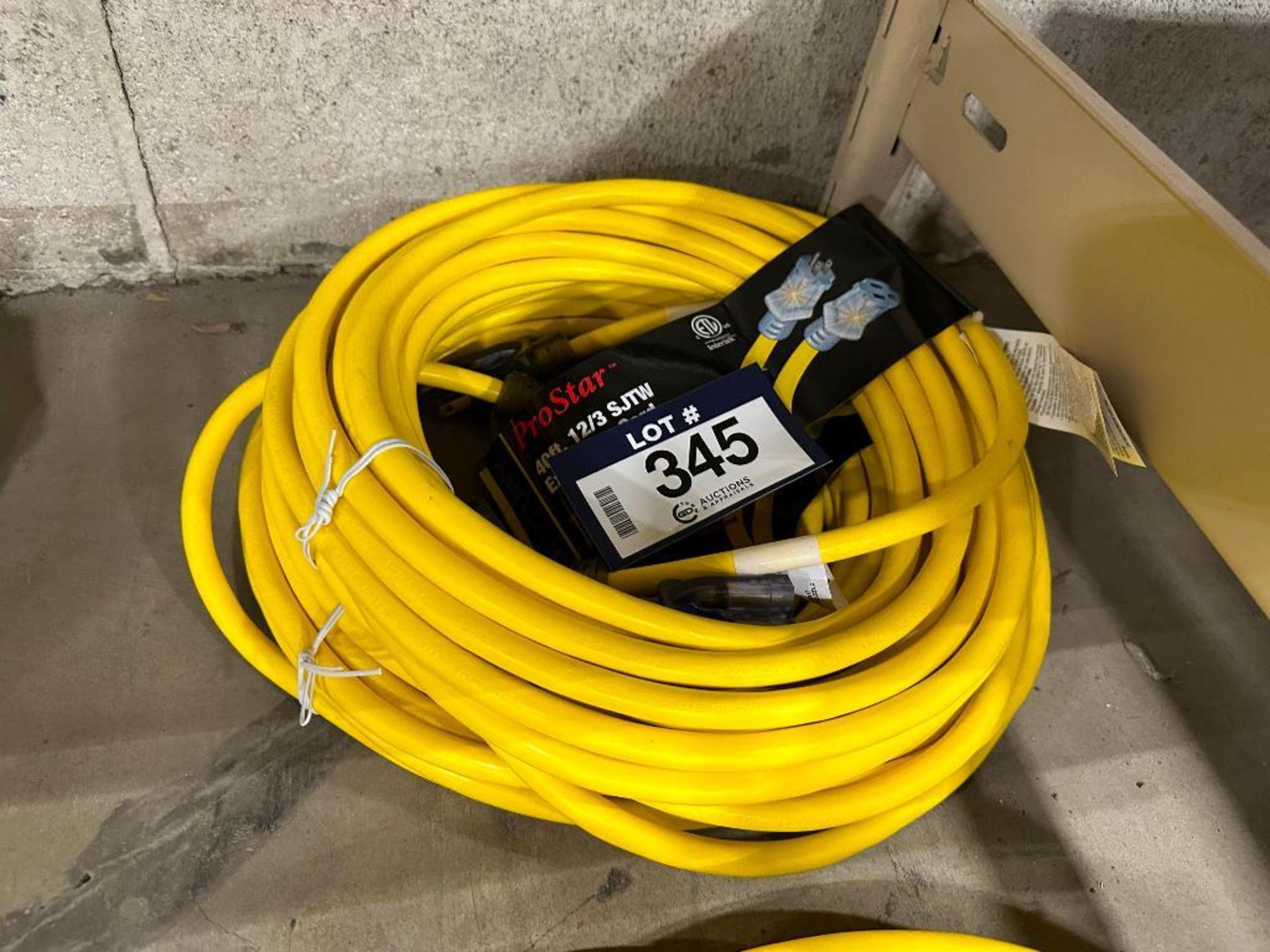 Lot of (2) Century ProStar 40' Extension Cords