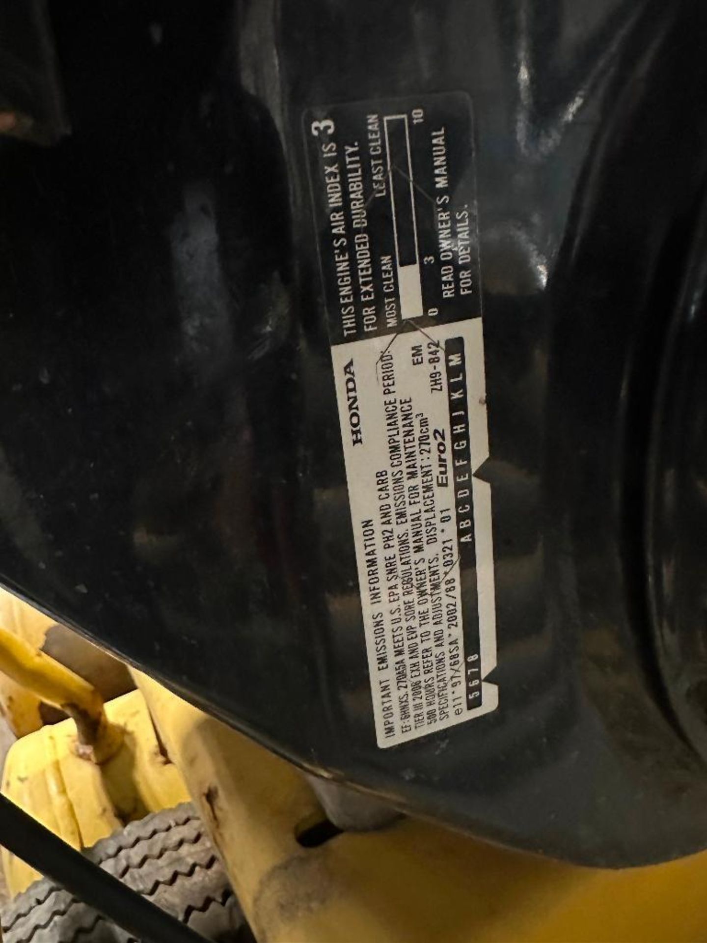 DeWalt D55271 Gasoline 8Gal. Compressor, 9HP - Image 6 of 8