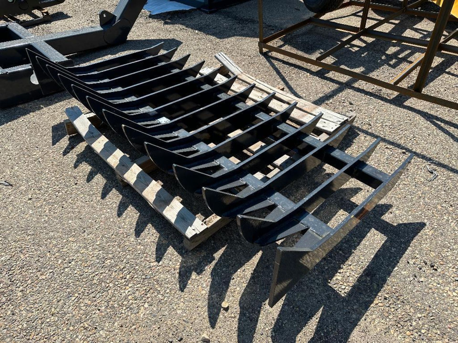 New 2023 LandHonor RTR-12-72W 72" Root Rake Skid Steer Attachment - Image 2 of 5