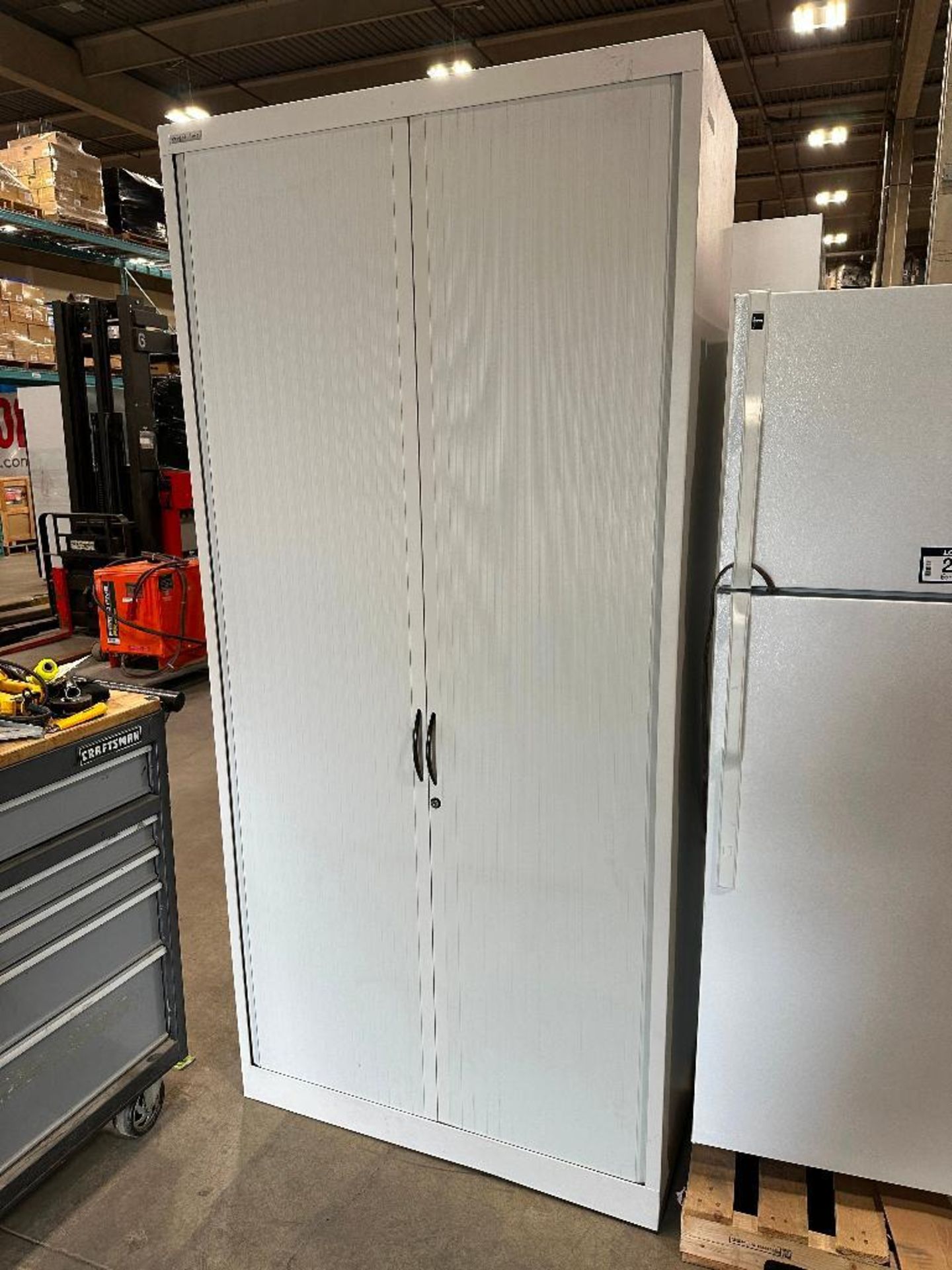 39” X 18-1/2” X 83” Sliding-Door Shop Cabinet - Image 3 of 3