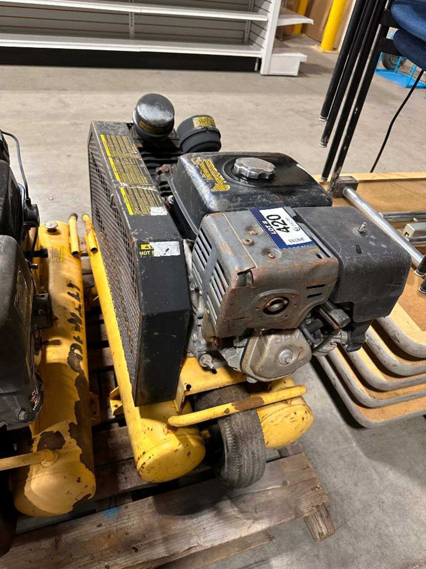 DeWalt D55271 Gasoline 8Gal. Compressor, 9HP - Image 4 of 8