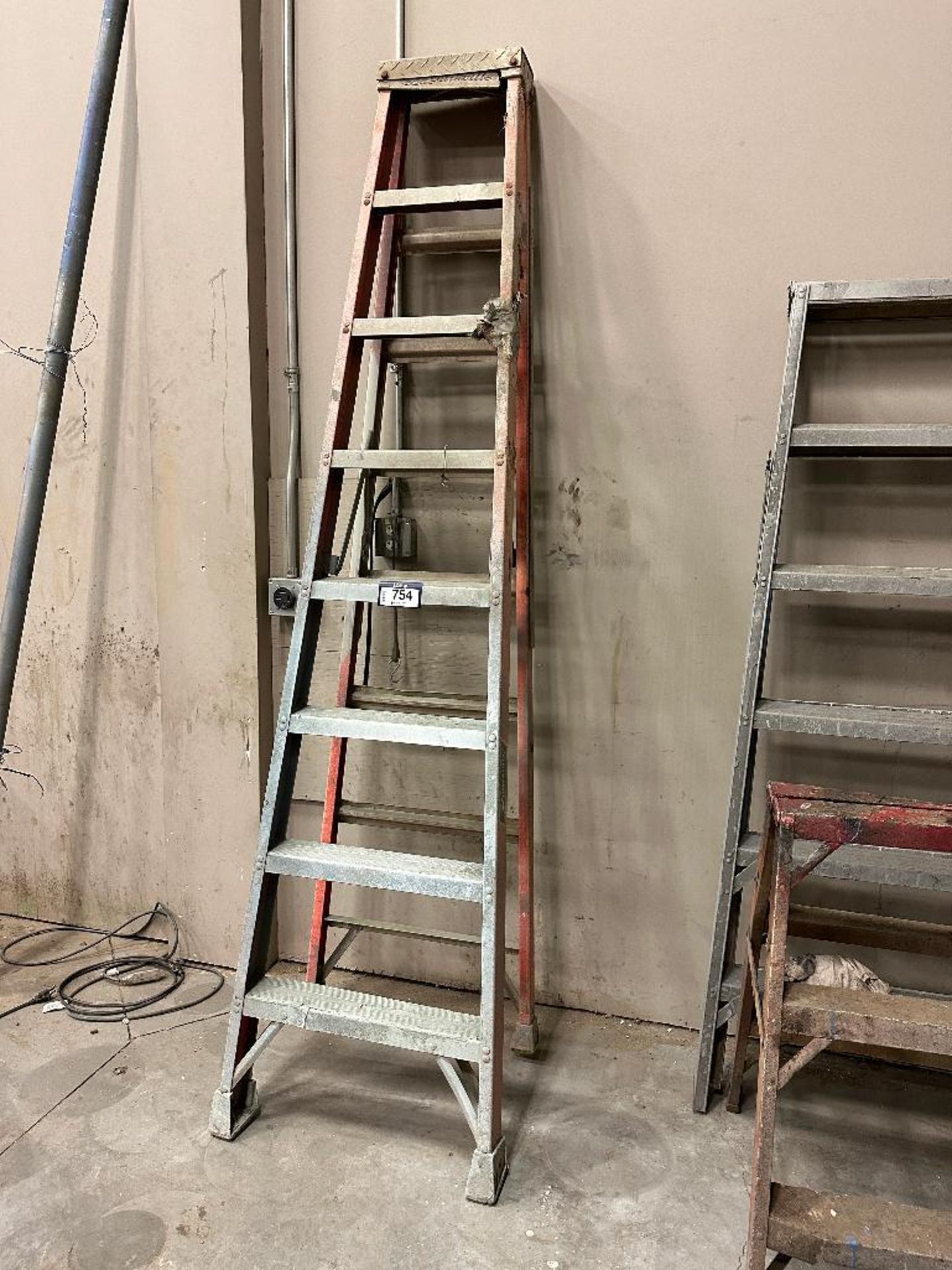 8' Louisville Fiberglass Step Ladder - Image 2 of 2