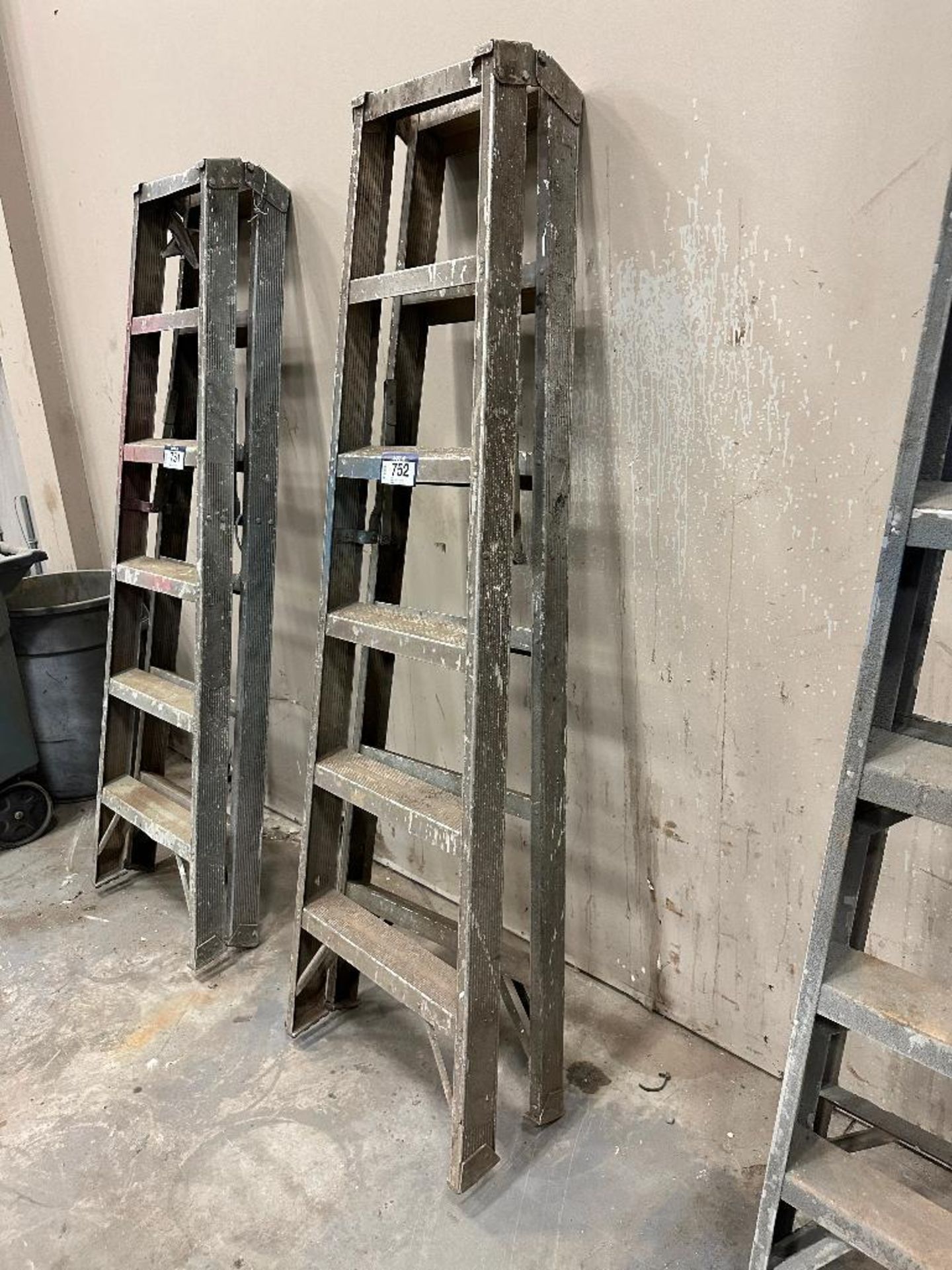 6' Aluminum Step Ladder - Image 2 of 2