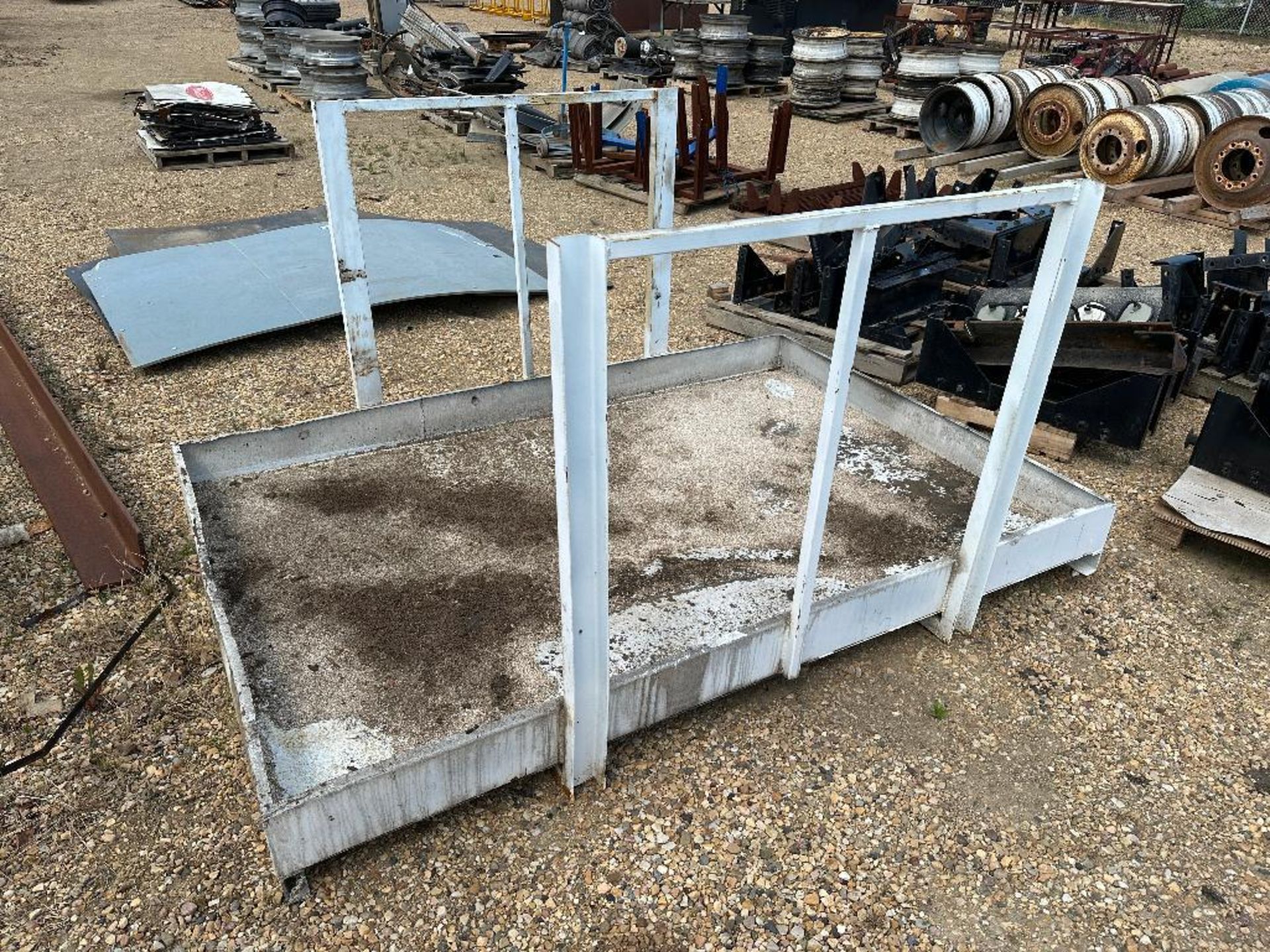 90” X 60” Steel Lifting Platform - Image 3 of 3