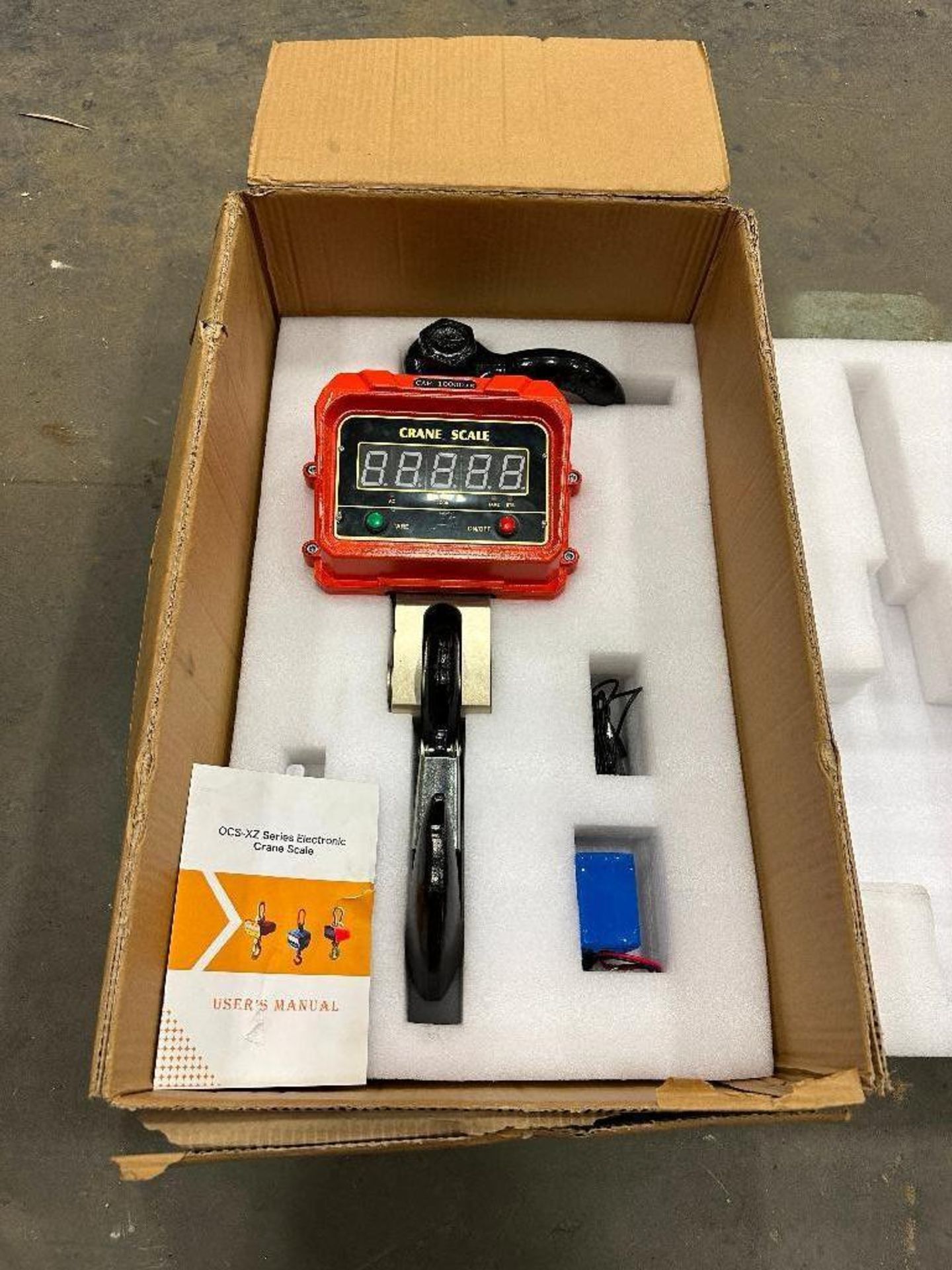 OCS-XZ Series 10,000lb. Rechargeable Crane Scale and Remote