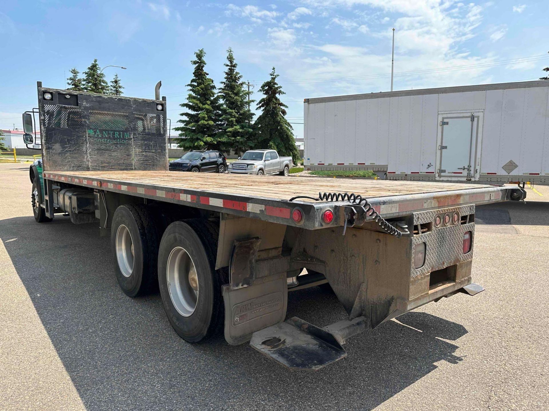 2012 Freightliner M2 106 T/A Deck Truck, Allison Auto, 24' Deck, 202, 326 kms, VIN: 1FVHCYBS4CDBD - Image 3 of 17