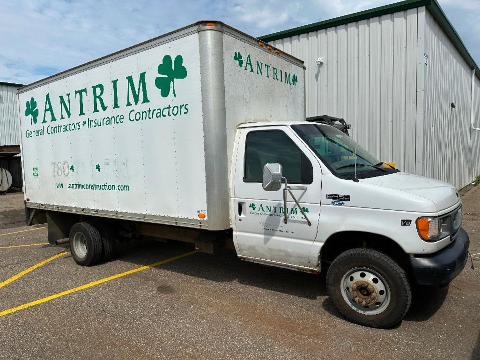 2001 Ford E-450 Super Duty Cube Van, Diesel, 15' Box, 181,677 kms, VIN: 1FDXE45F81HA78514 - Image 2 of 15